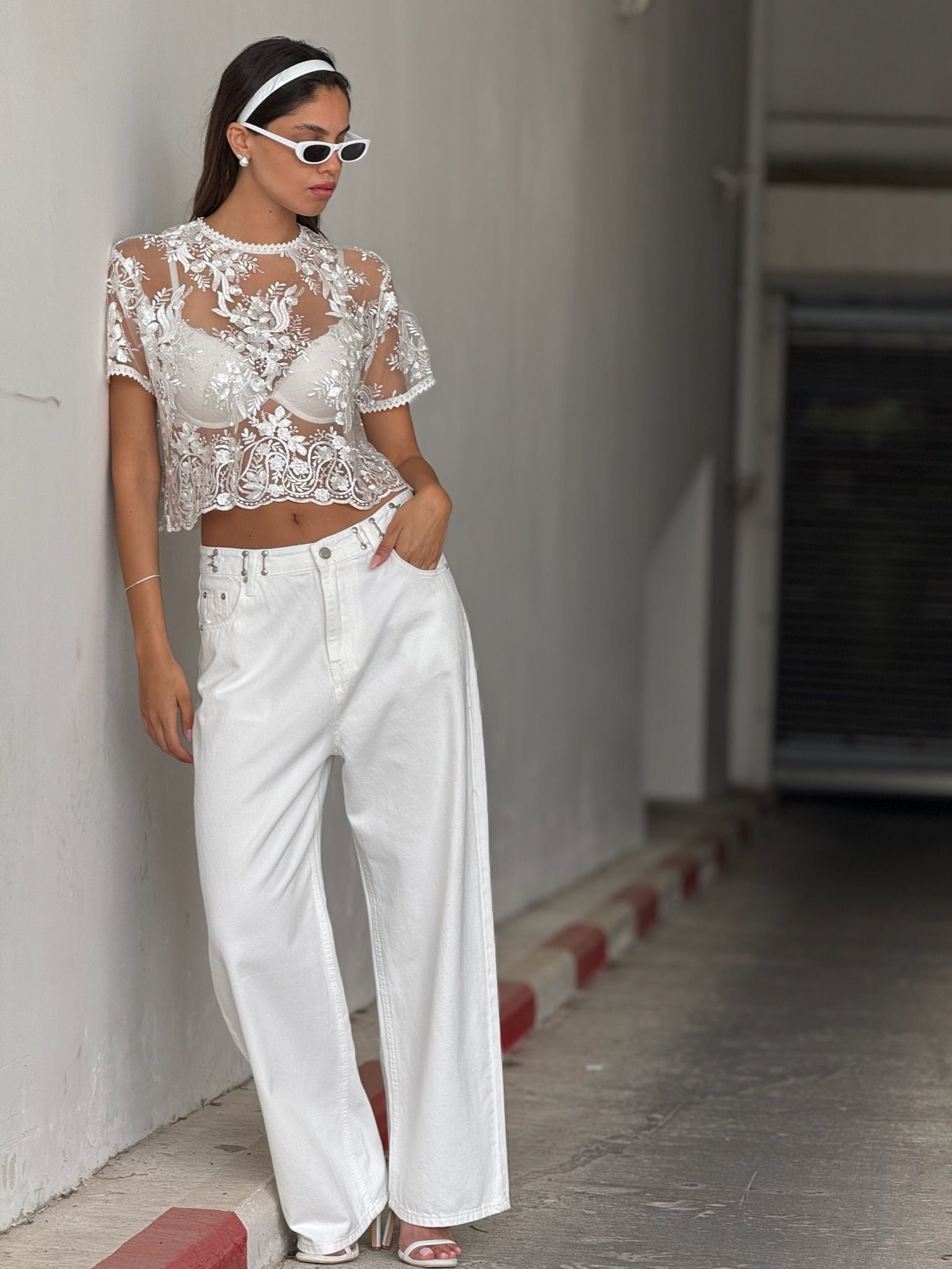 ג'ינס לואי לבן