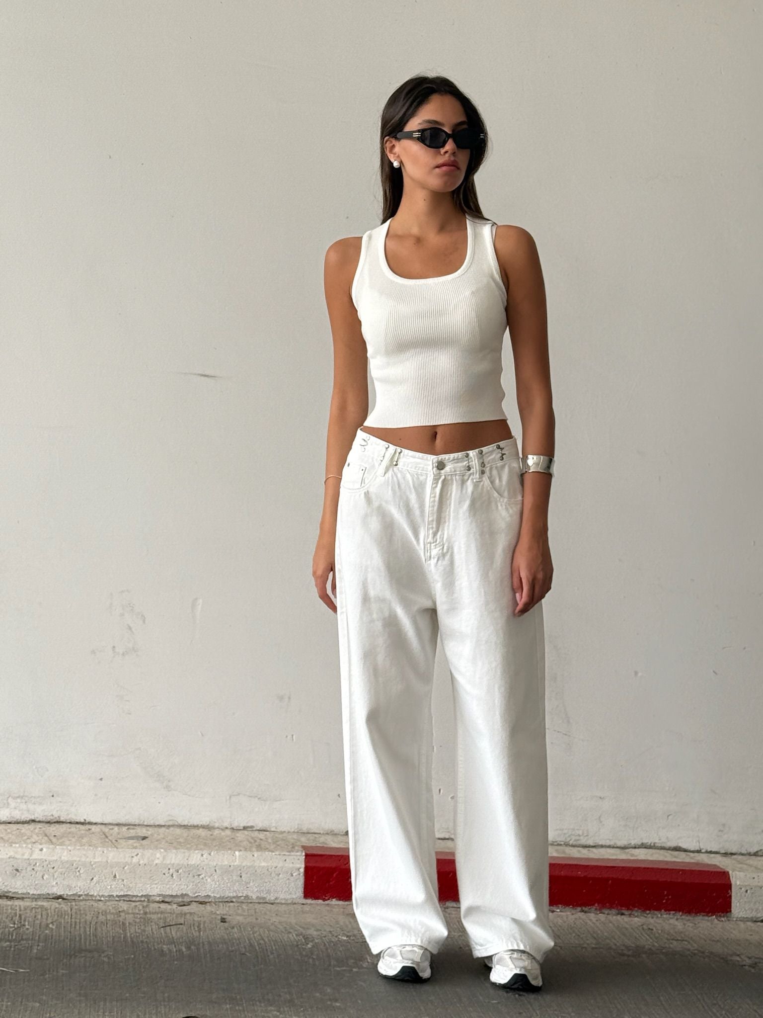 חולצת נסלי לבן