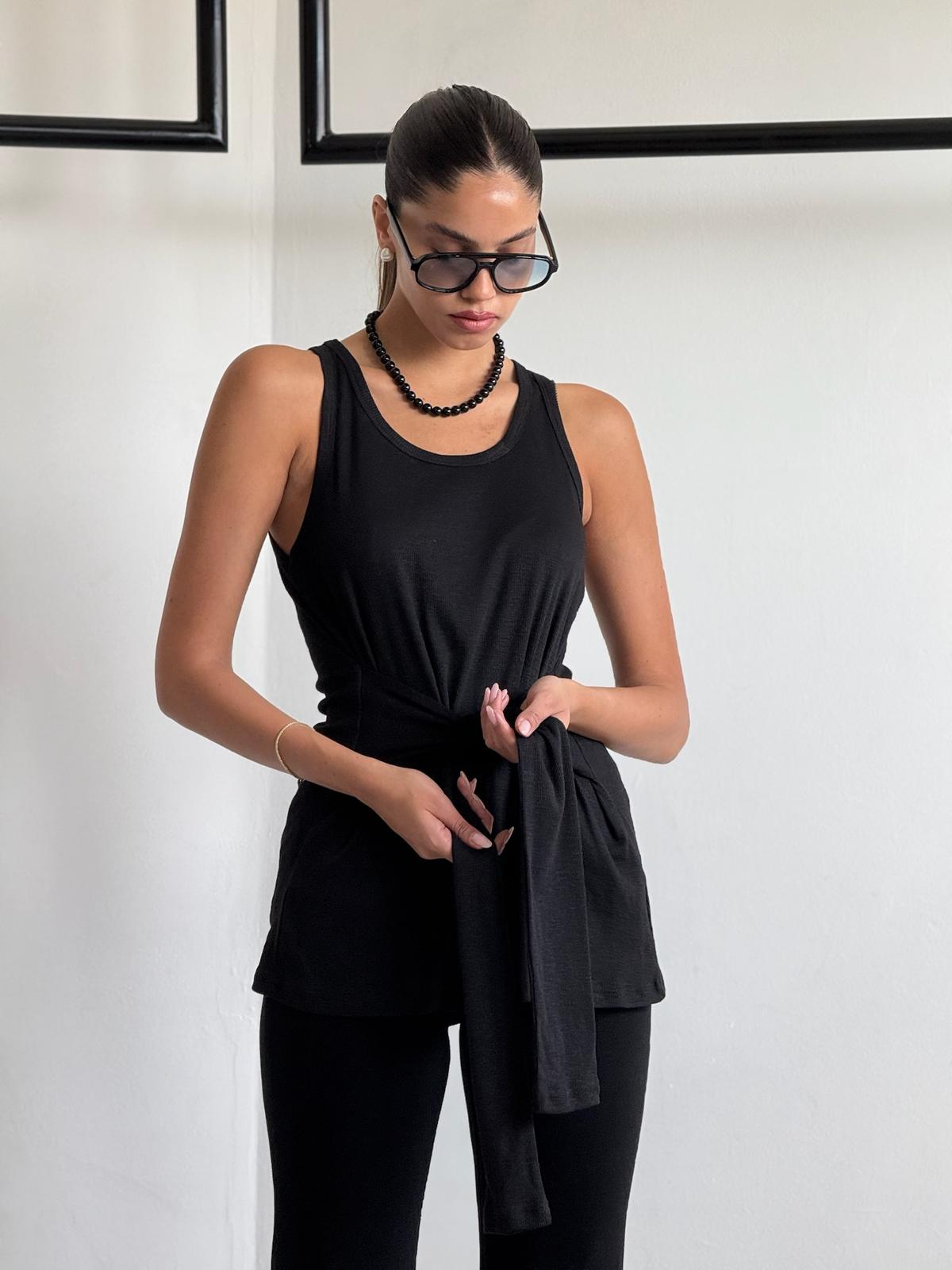 גופיית אוניל שחור