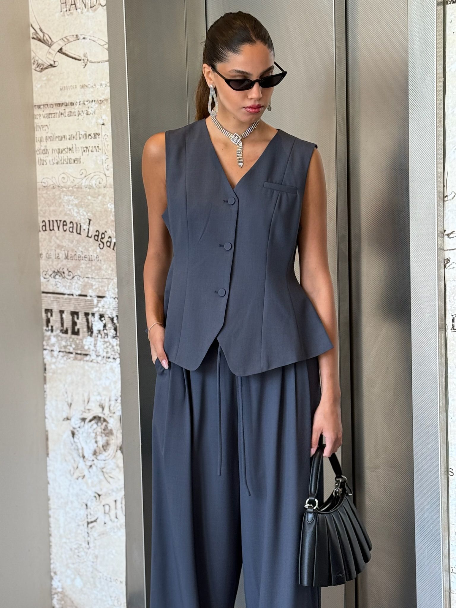 ווסט לימאז כחול אפור