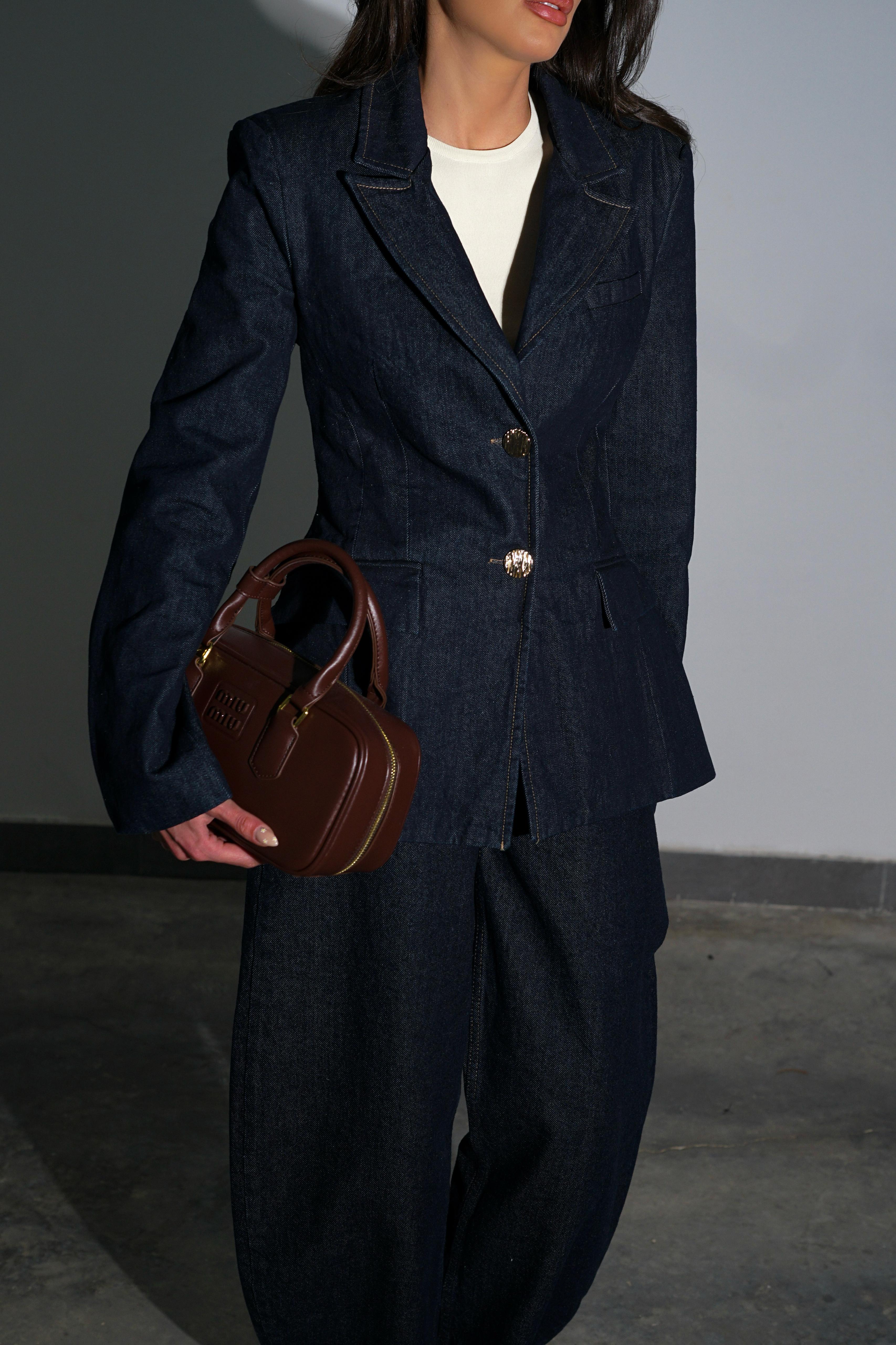 ג'קט קפסולה