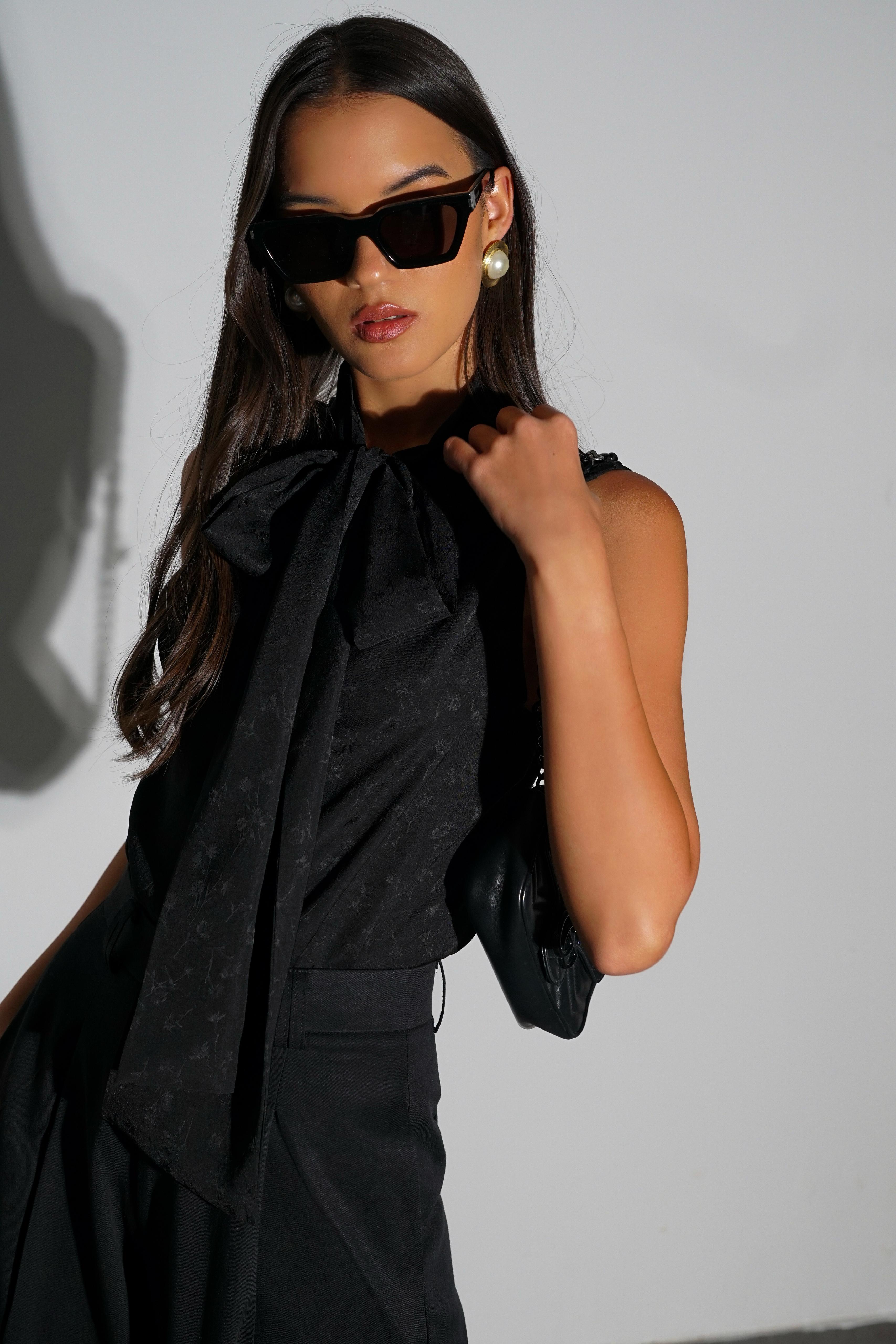 חולצת ג'סמין שחור