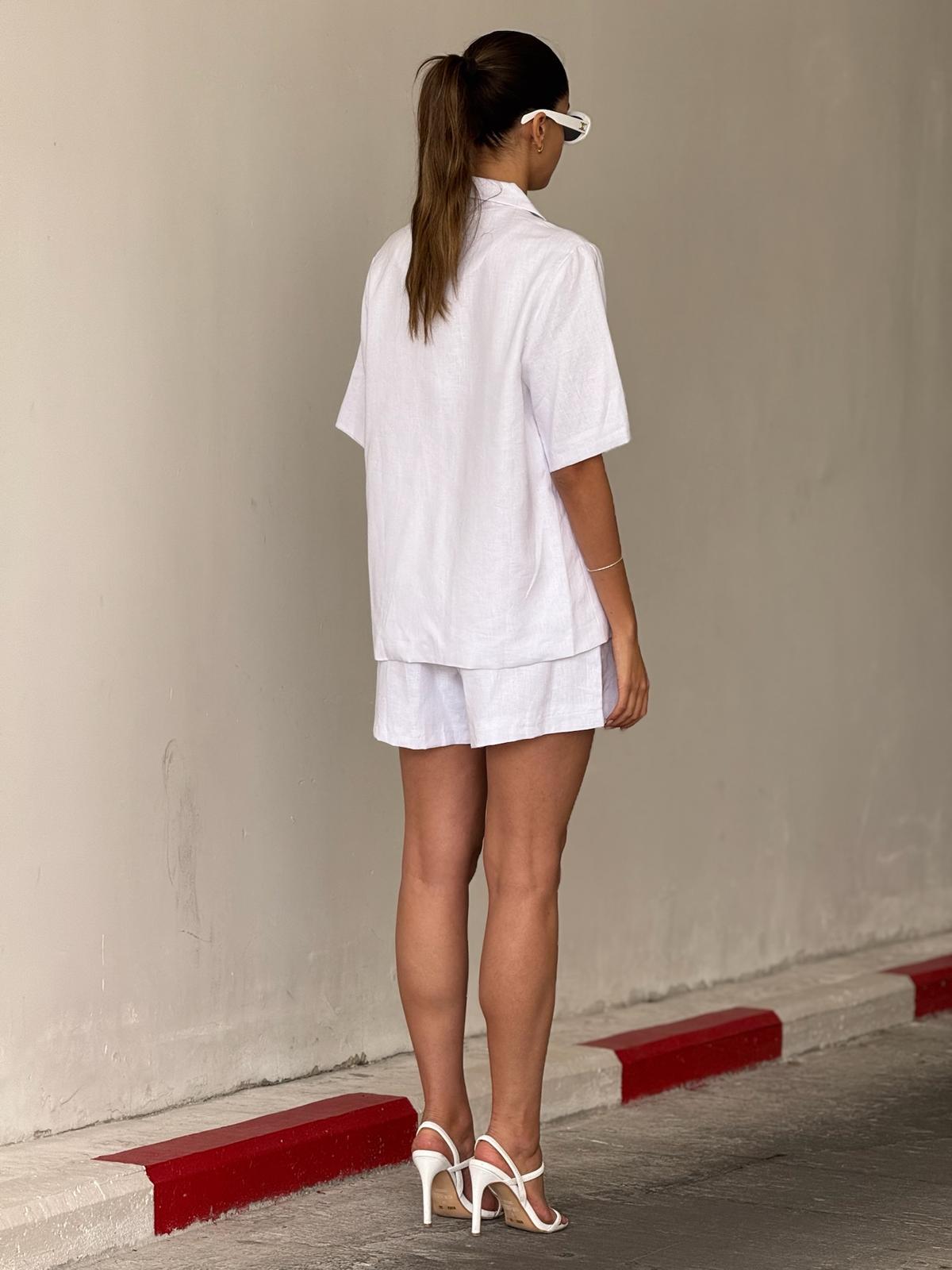 חליפת מור לבן