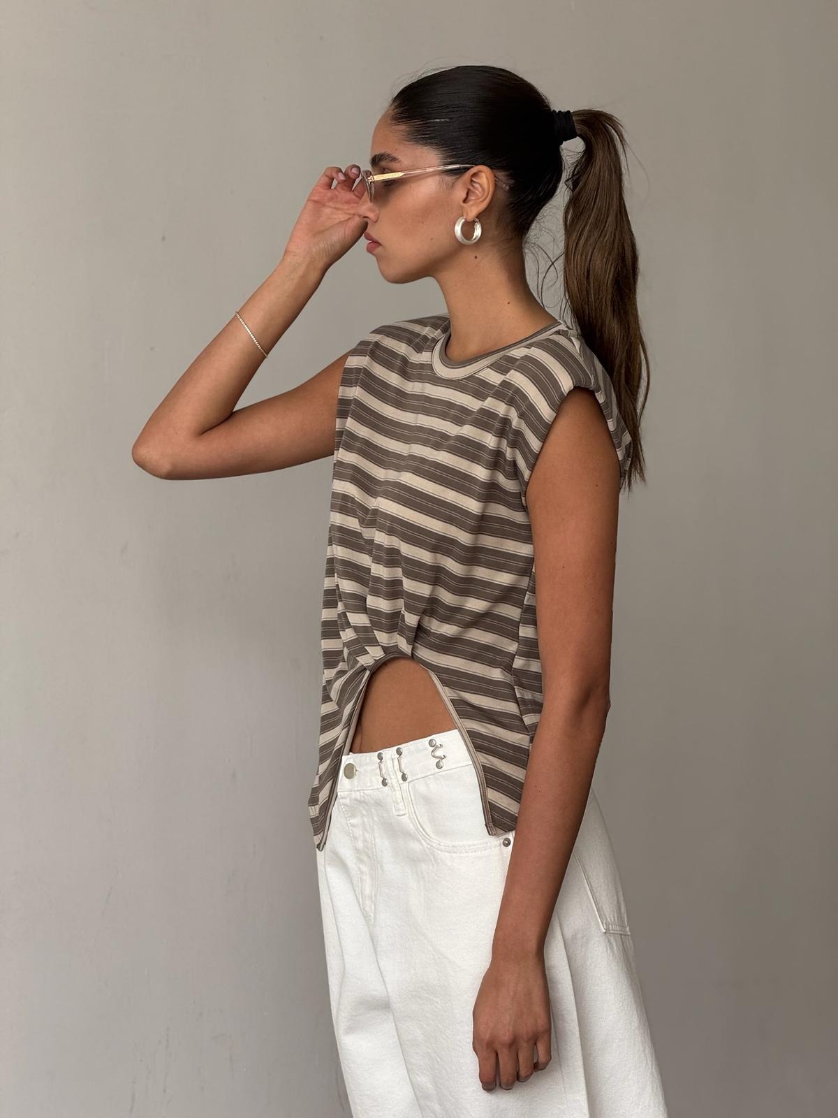 ג'ינס פולי לבן