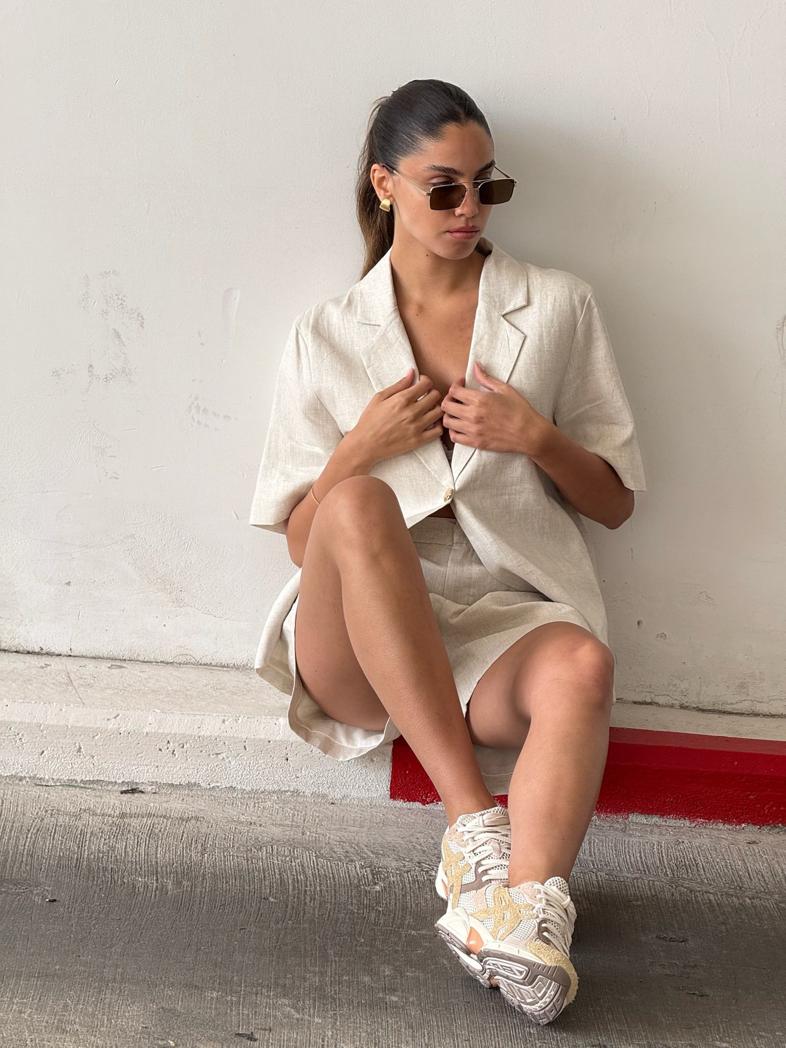 חליפת מור אבן