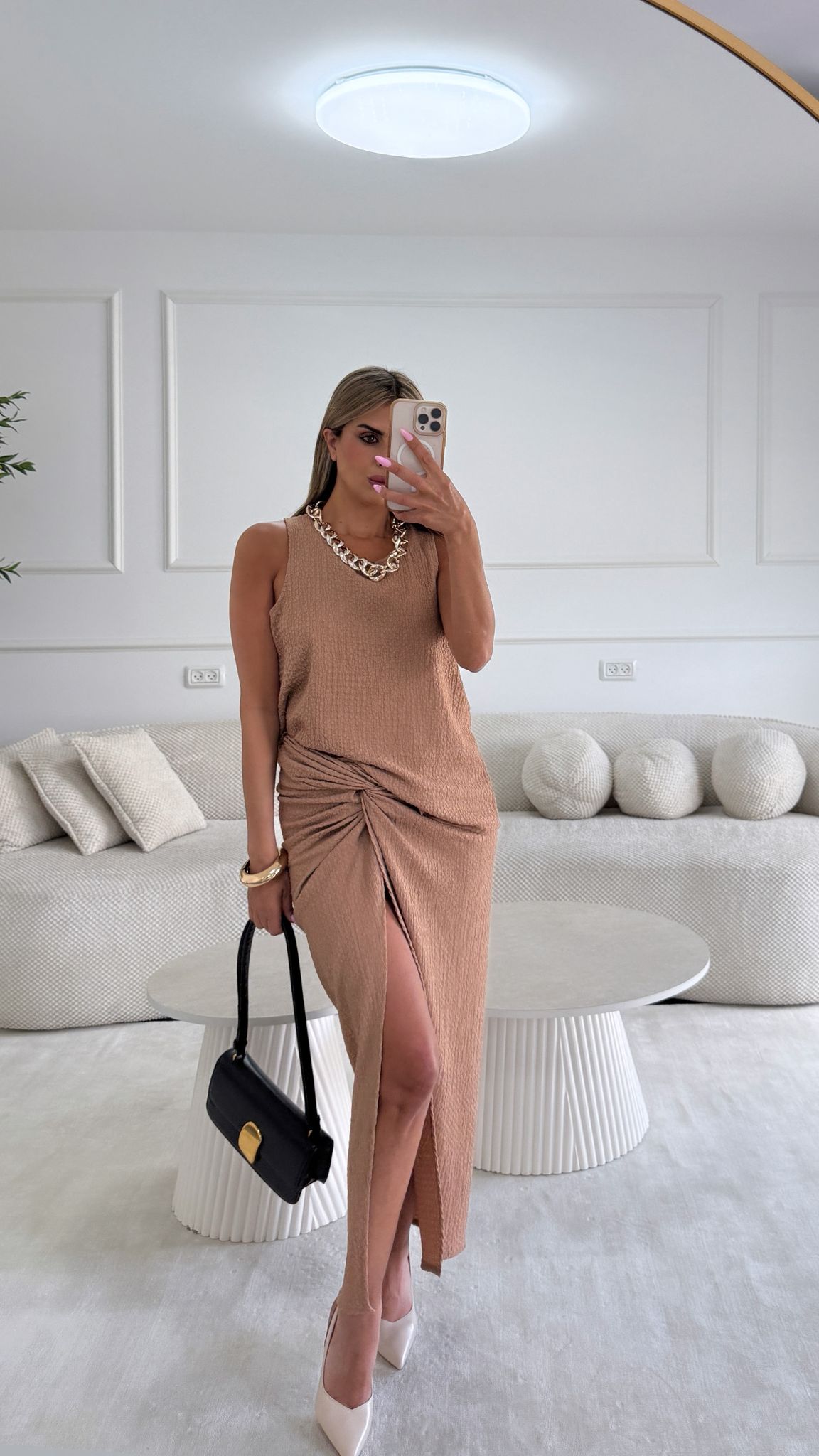 חליפת אניס מוקה