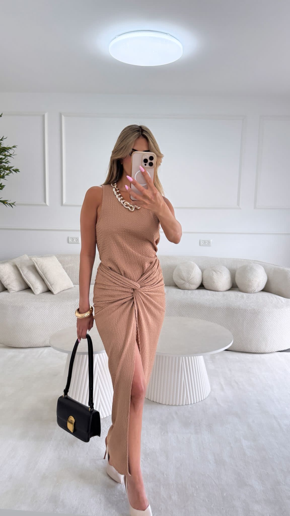 חליפת אניס מוקה