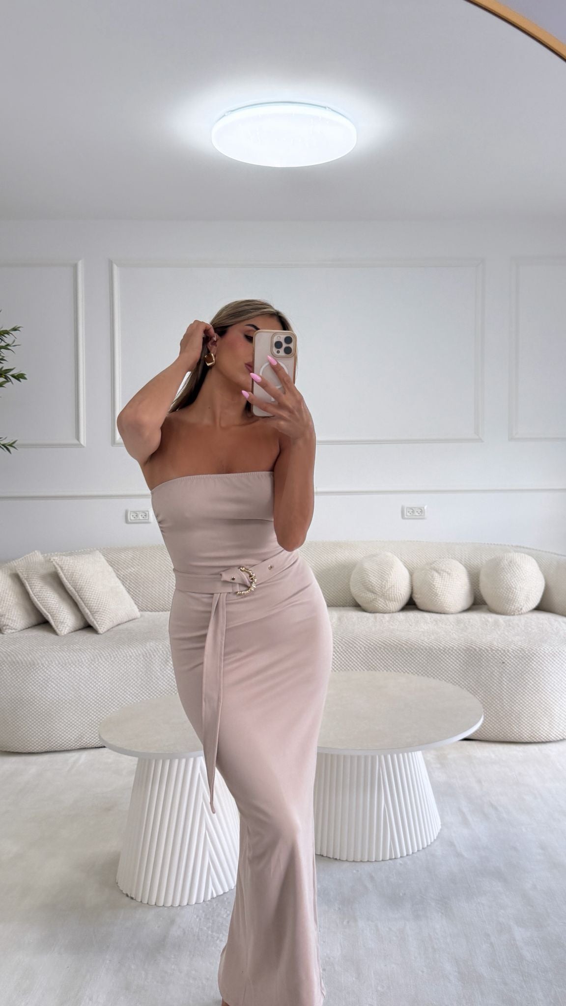 שמלת אבלין בז'