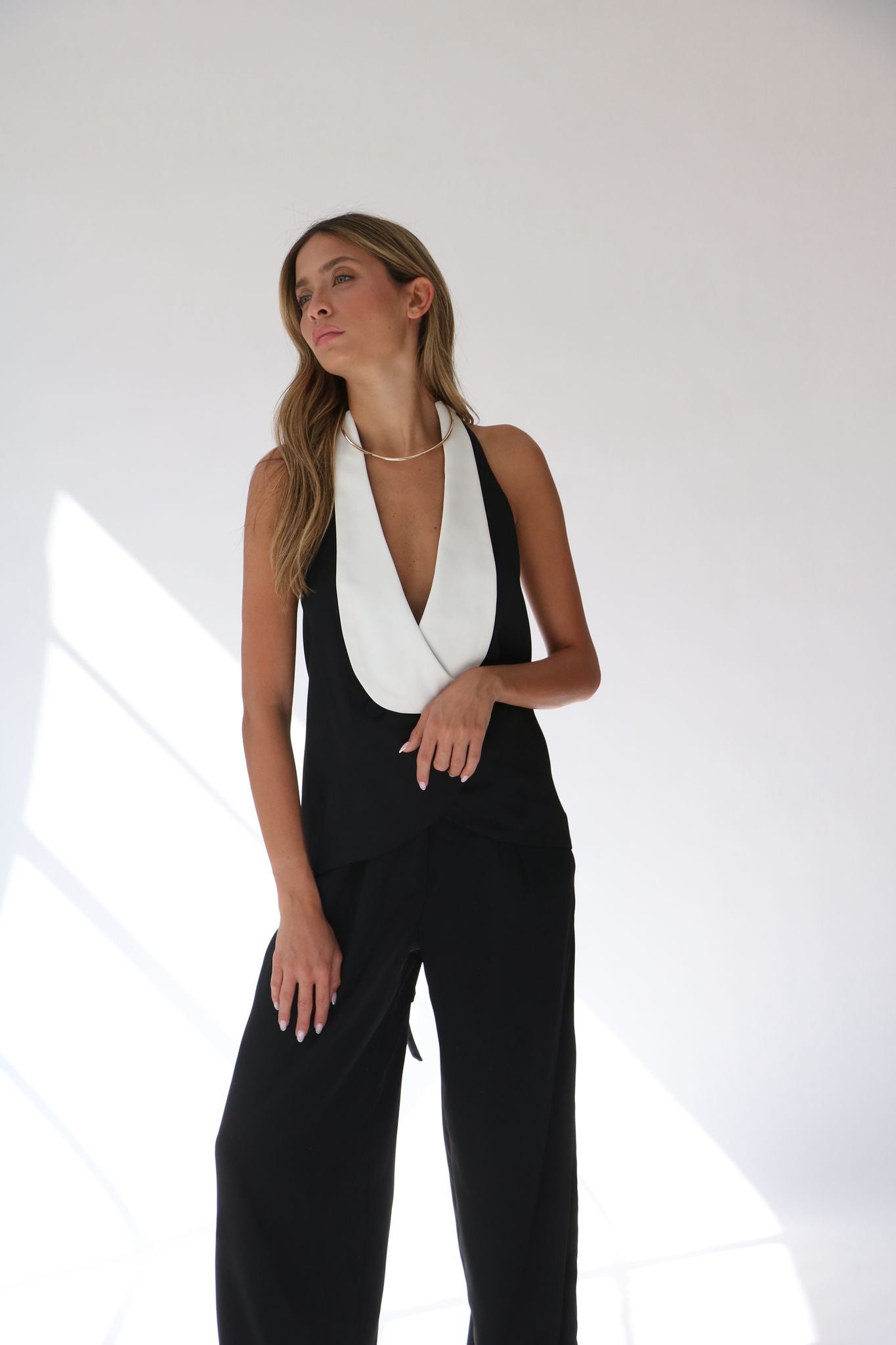 חליפת ורה שחור