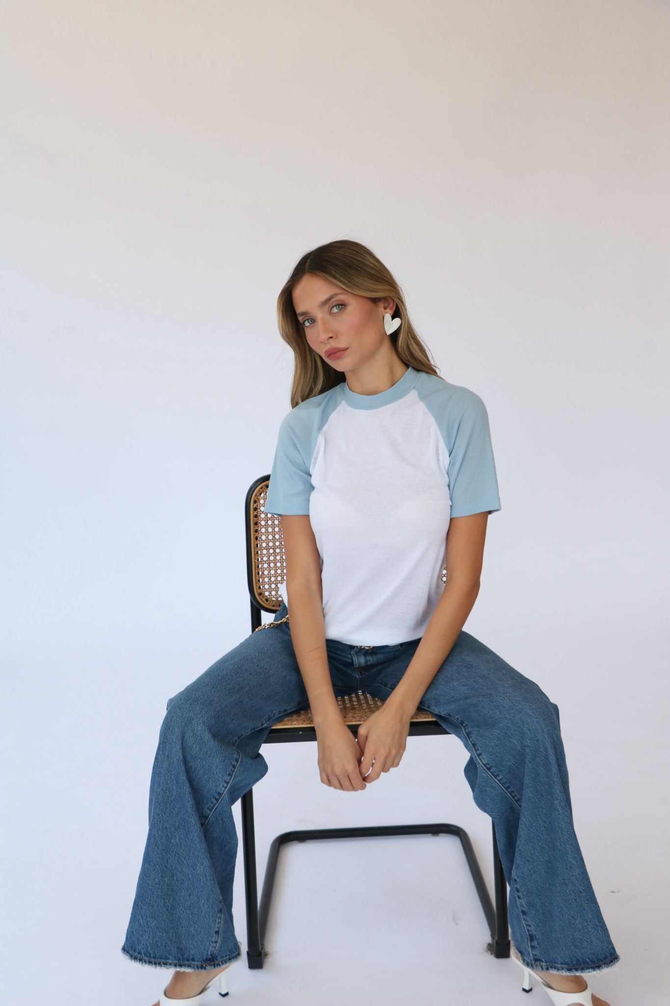 בייסיק מלאני תכלת