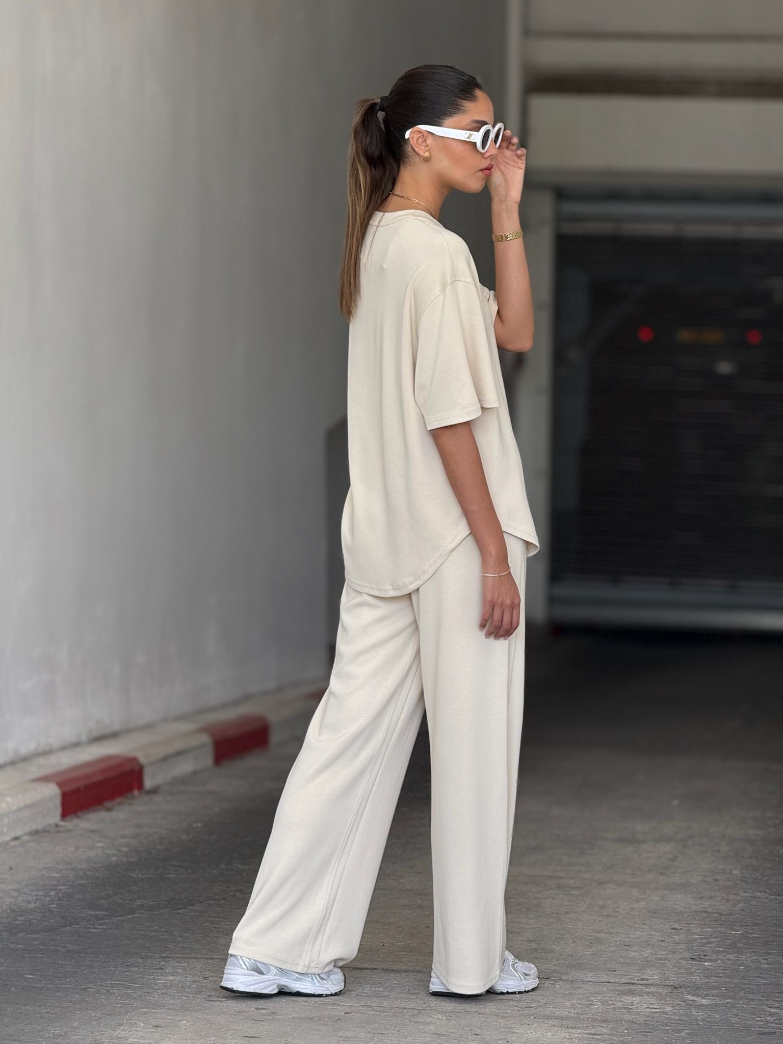 חליפת ליאה אבן