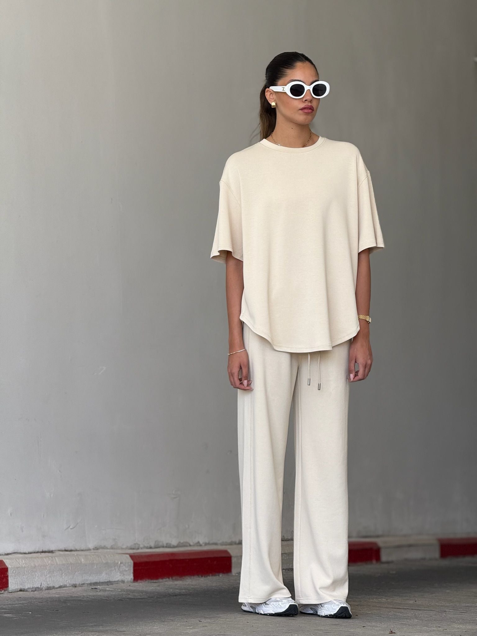 חליפת ליאה אבן