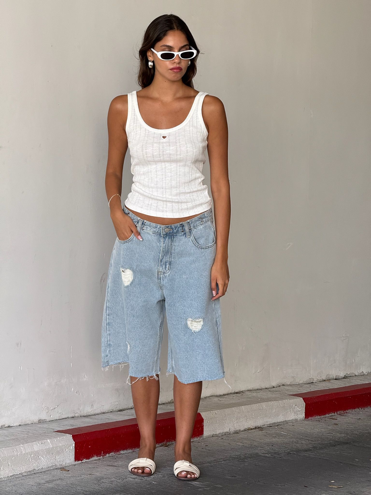 גופיית אלבי לבן