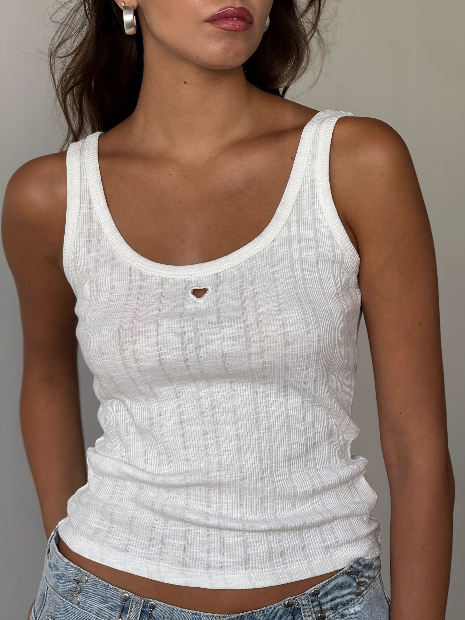 גופיית אלבי לבן