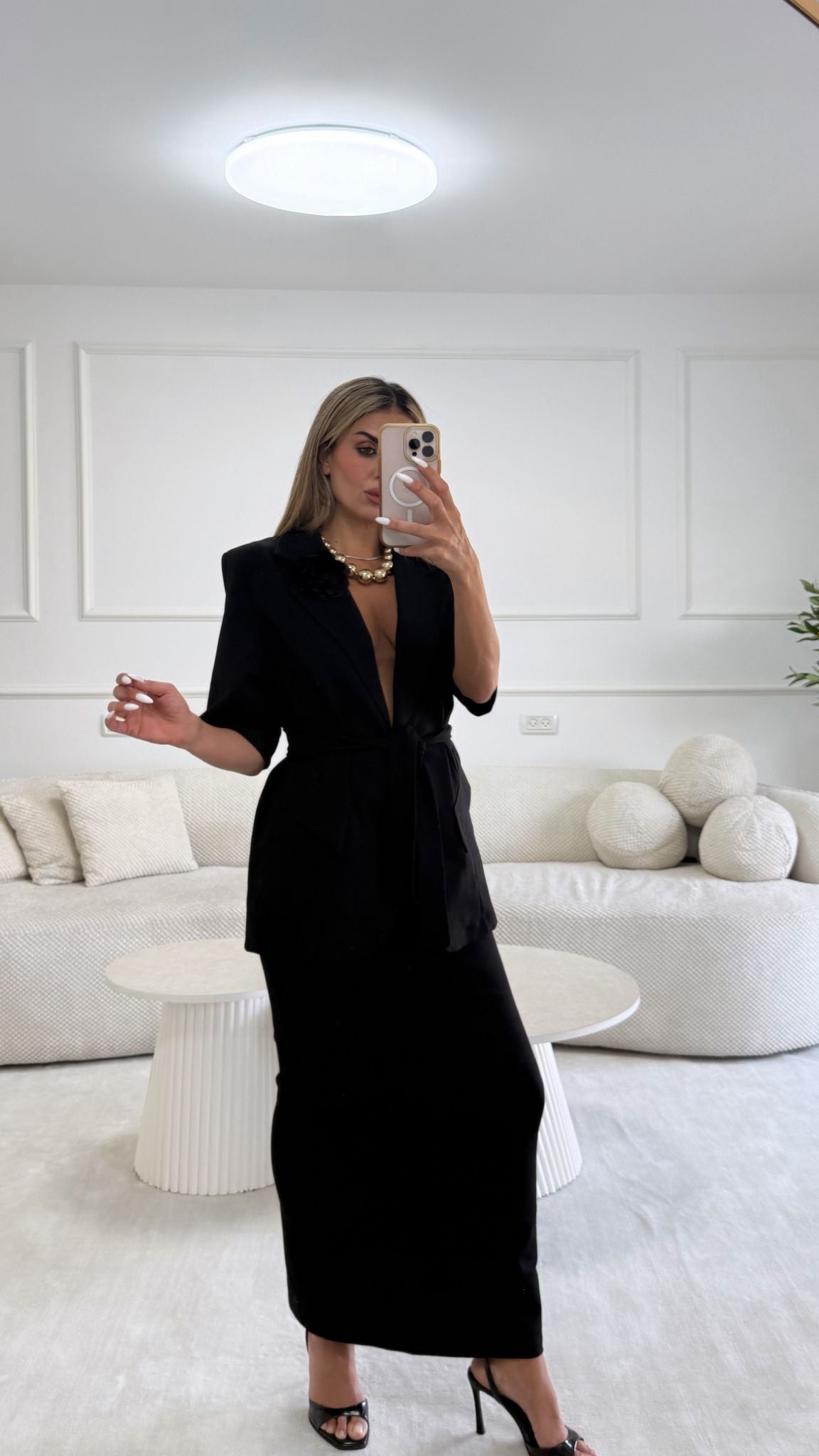 חליפת חצאית מיתר