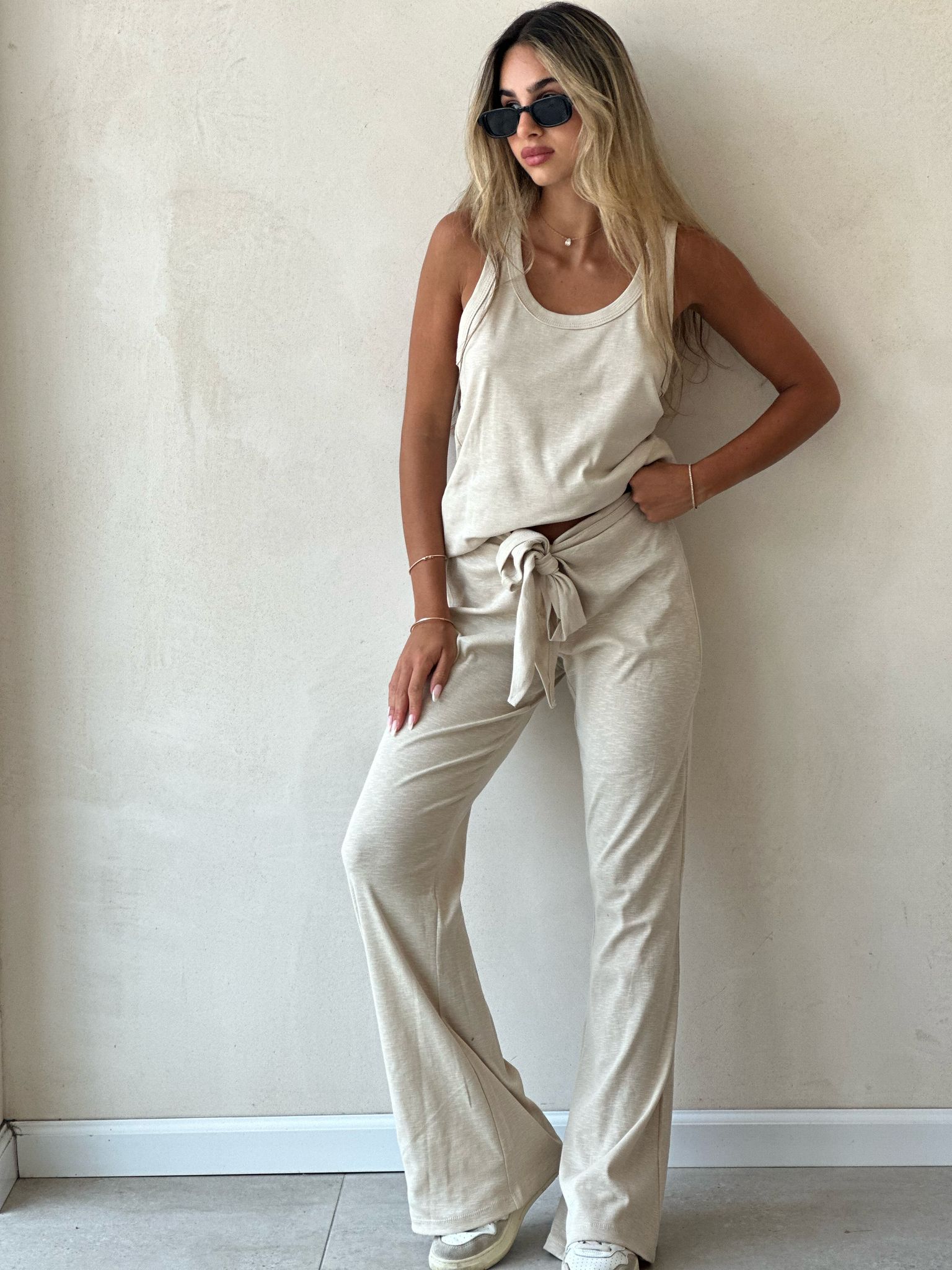 חליפת יאלי אבן