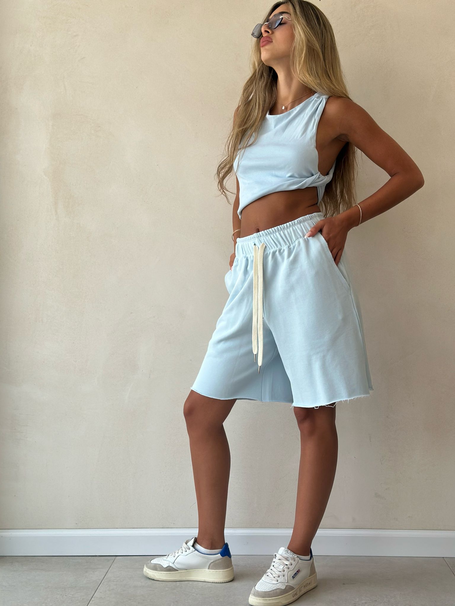 ברמודה שירי תכלת