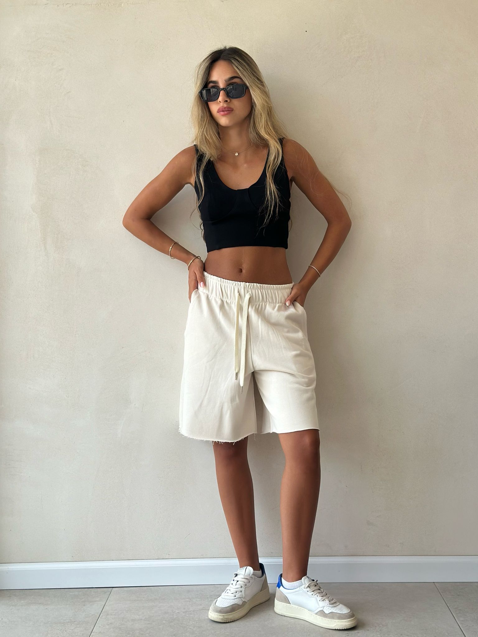 ברמודה שירי אבן