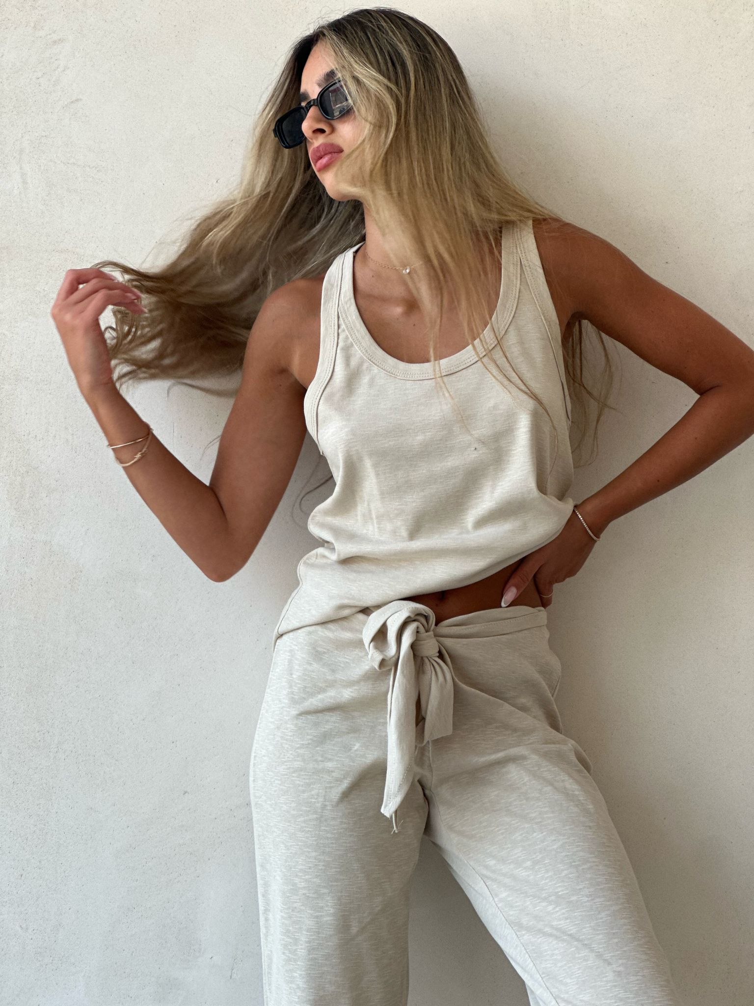 חליפת יאלי אבן