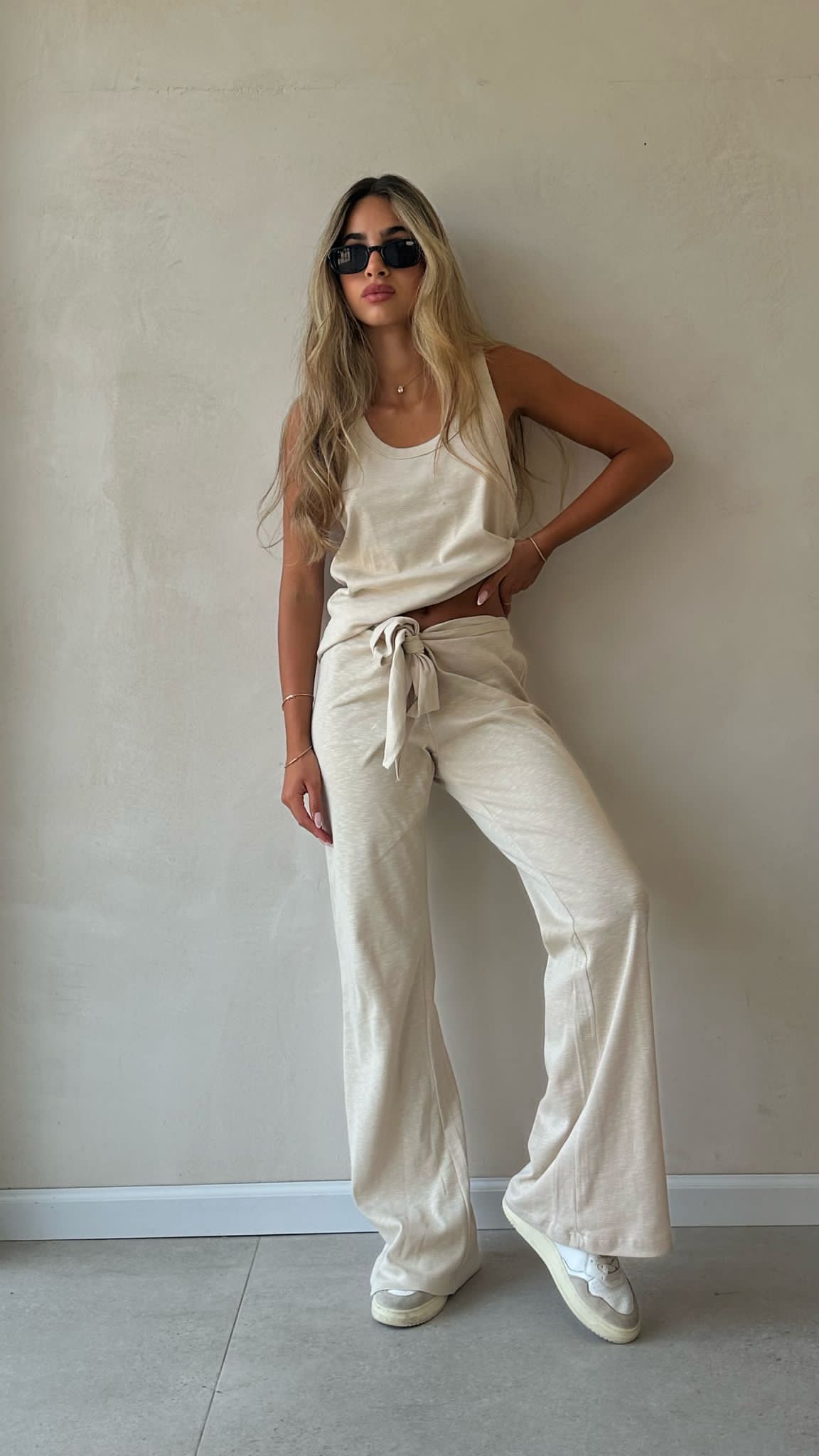 חליפת יאלי אבן