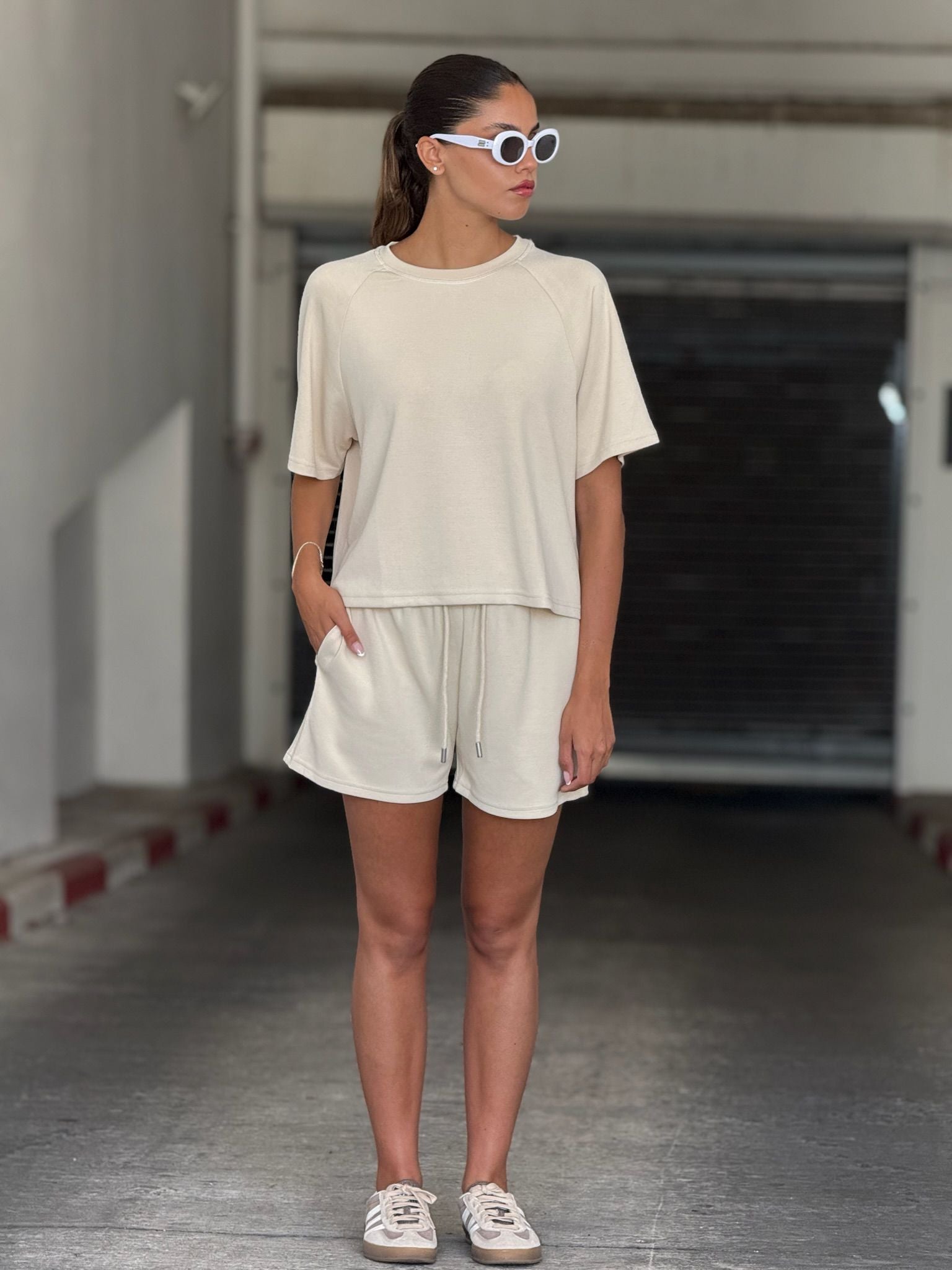 חליפת אליוט בז'