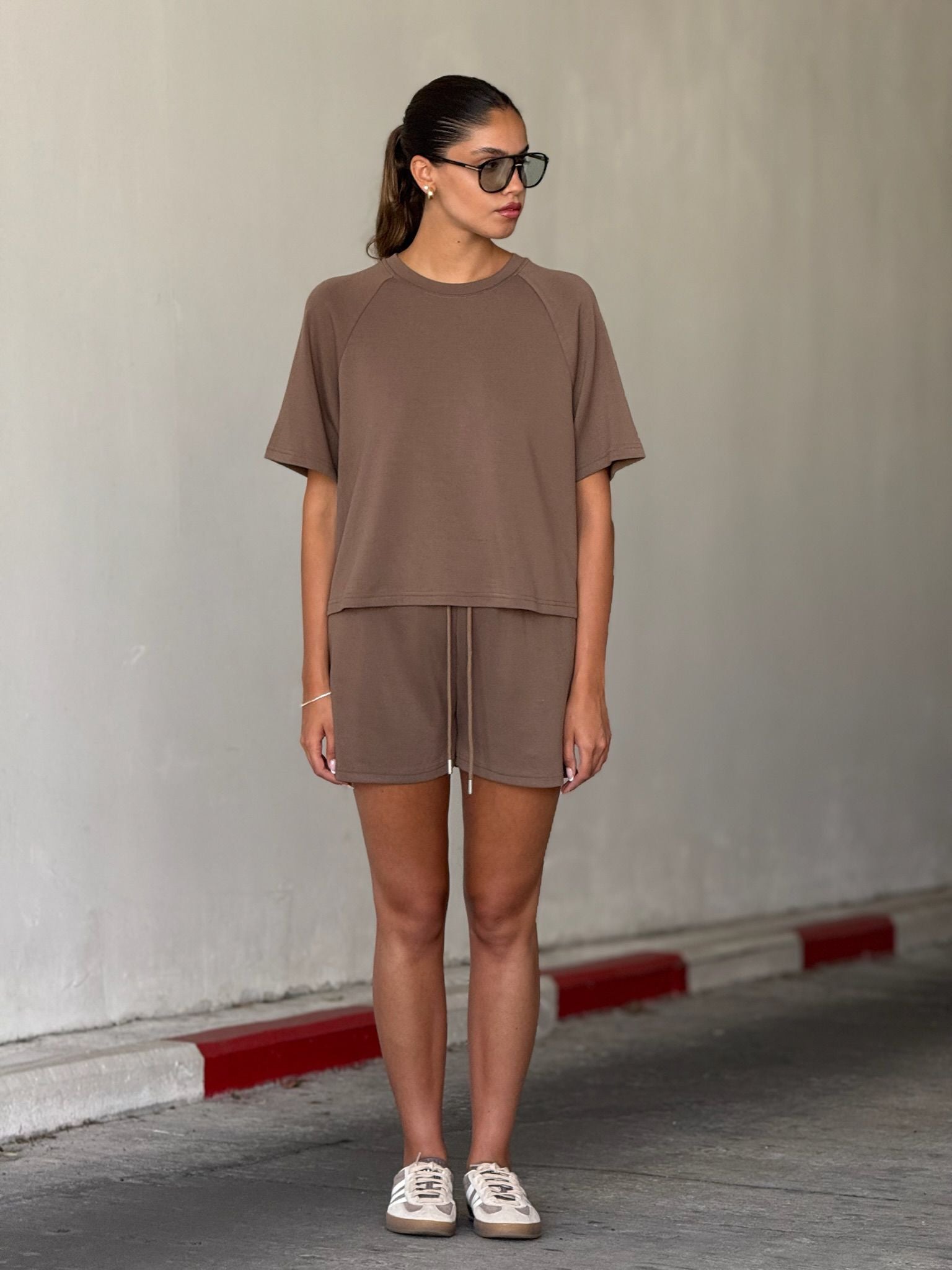 חליפת אליוט חום