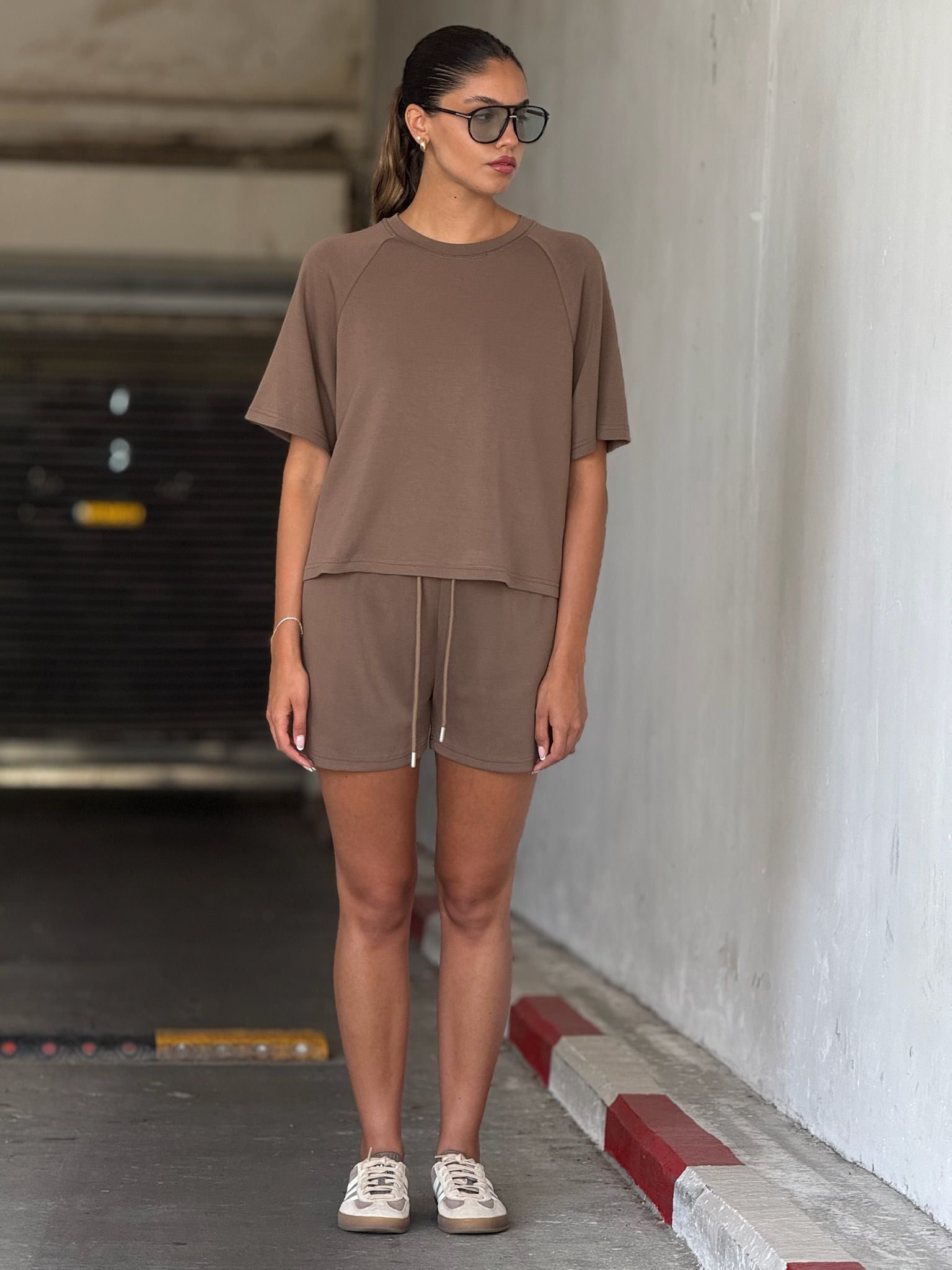 חליפת אליוט חום