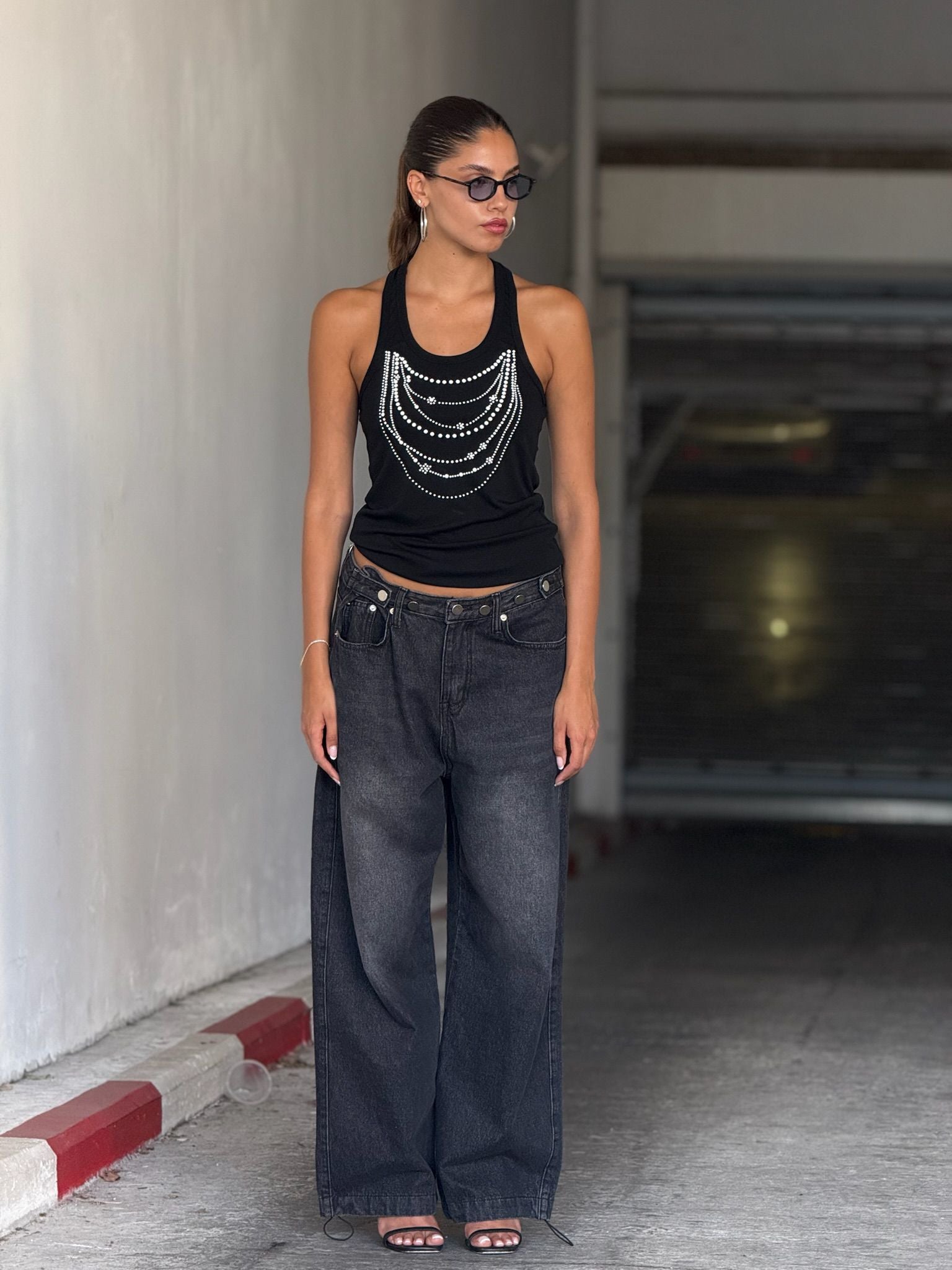 גופיית ריבל שחור