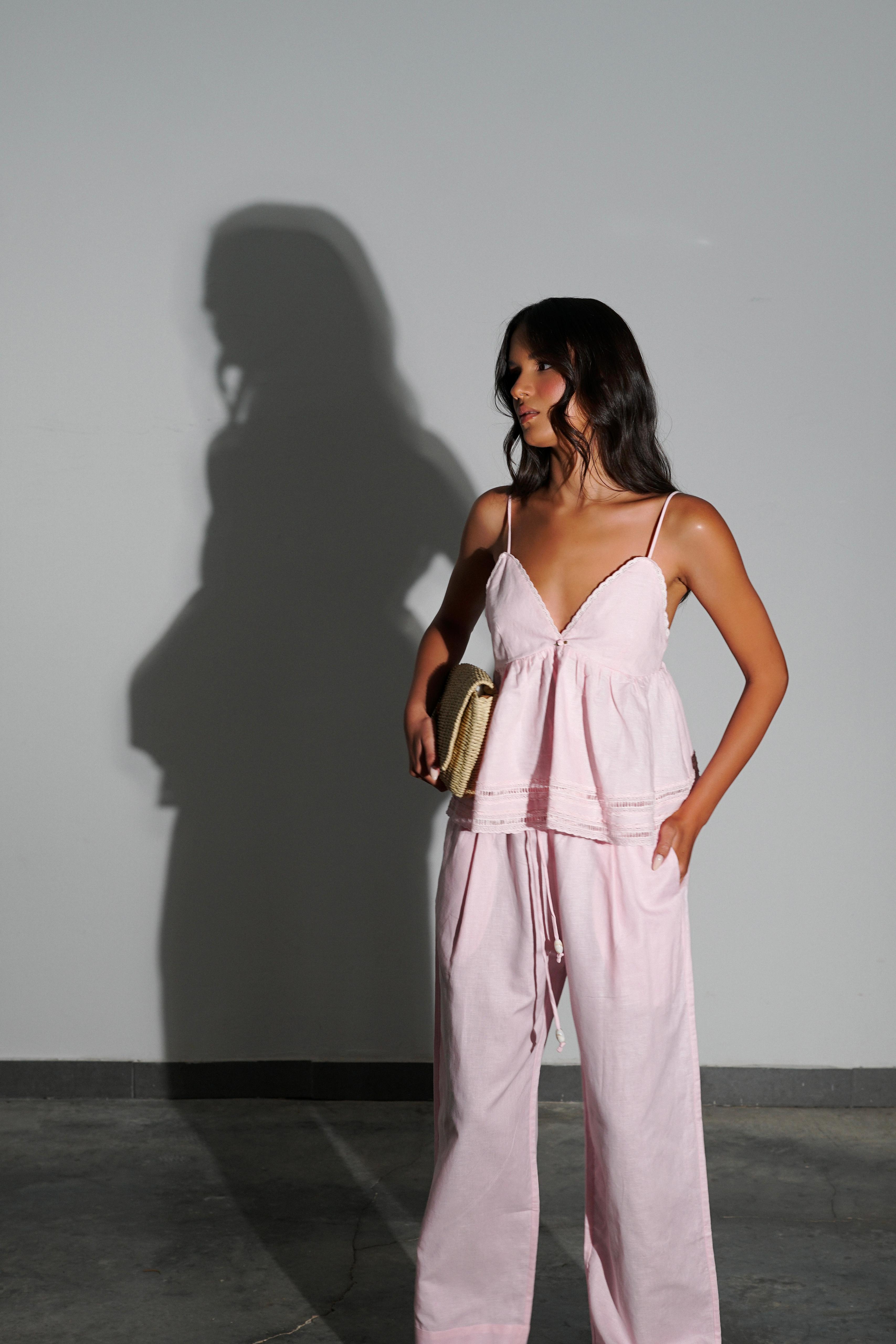 חליפת פסיפיק ורוד