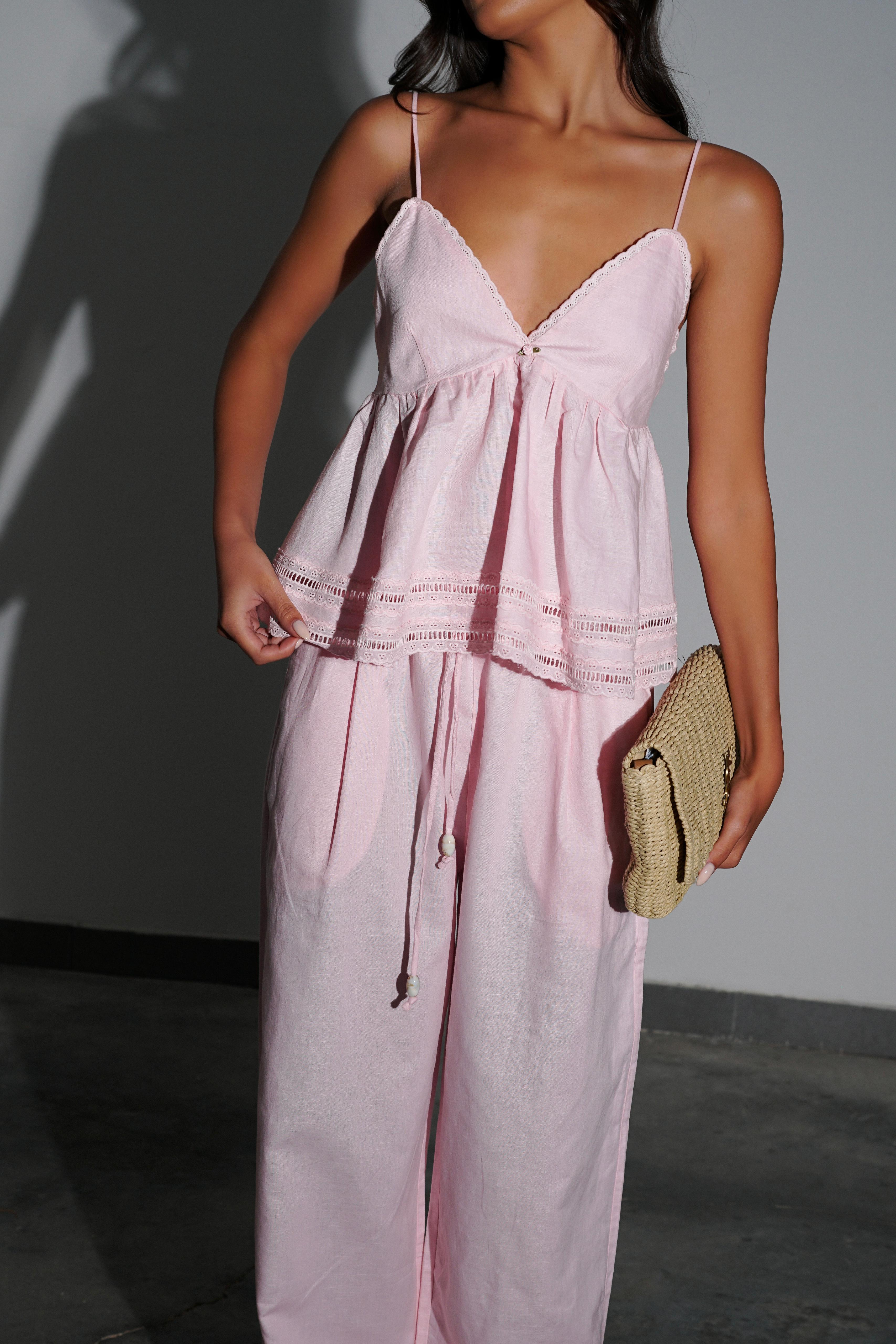 חליפת פסיפיק ורוד