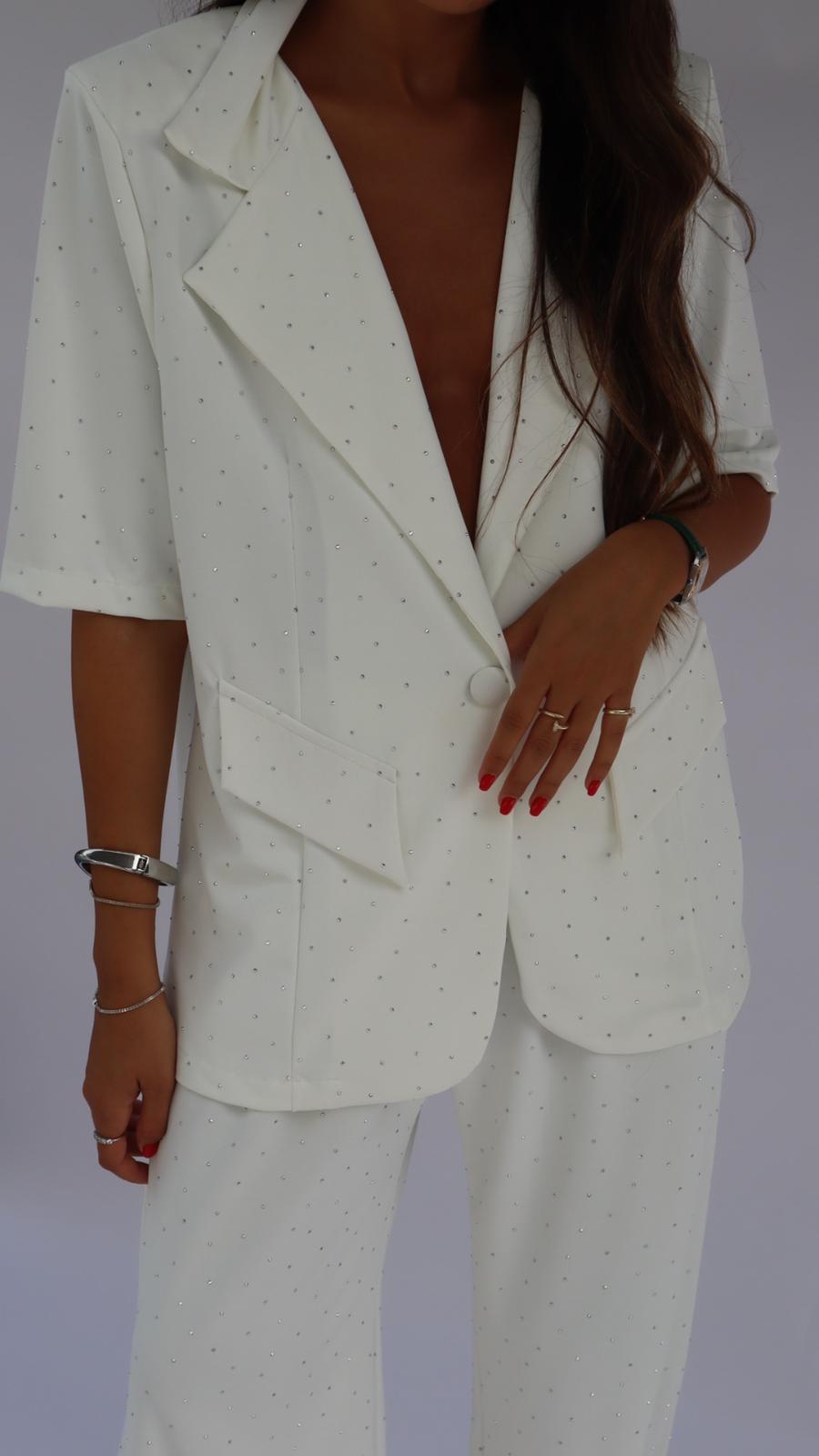 חליפת מייגן שילוב אבנים לבן