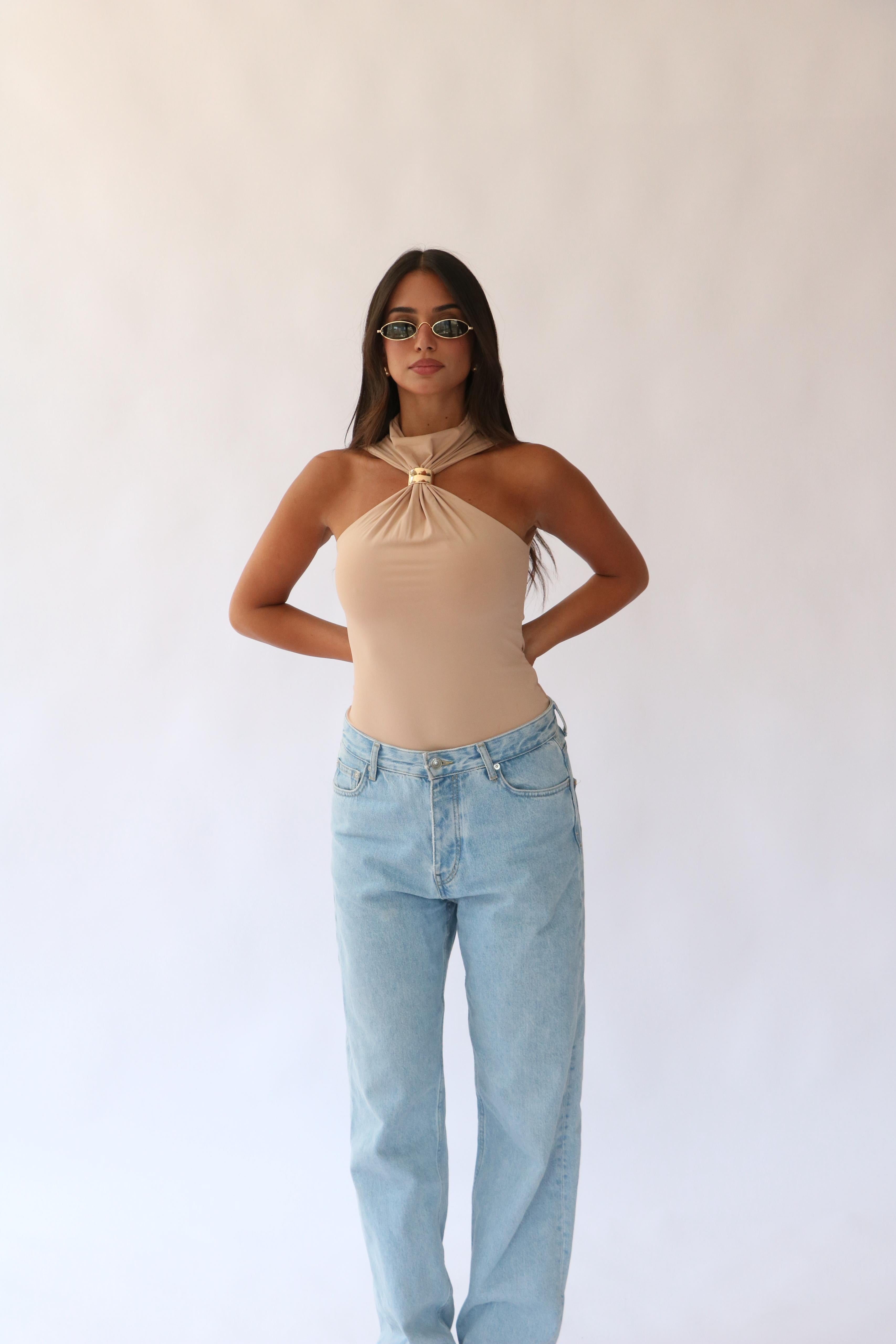 חולצת מוניקה בז'