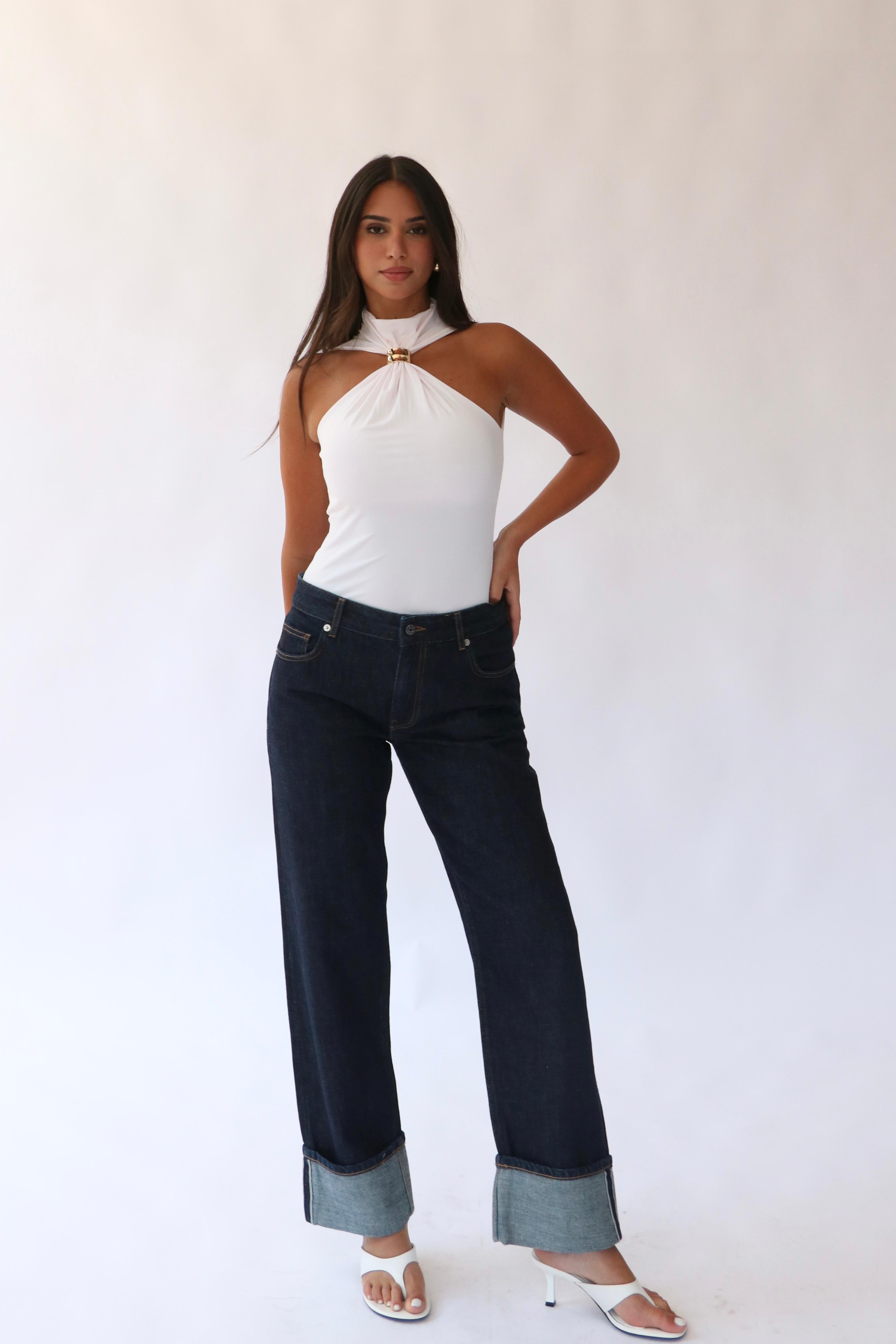 חולצת מוניקה לבן ורדרד