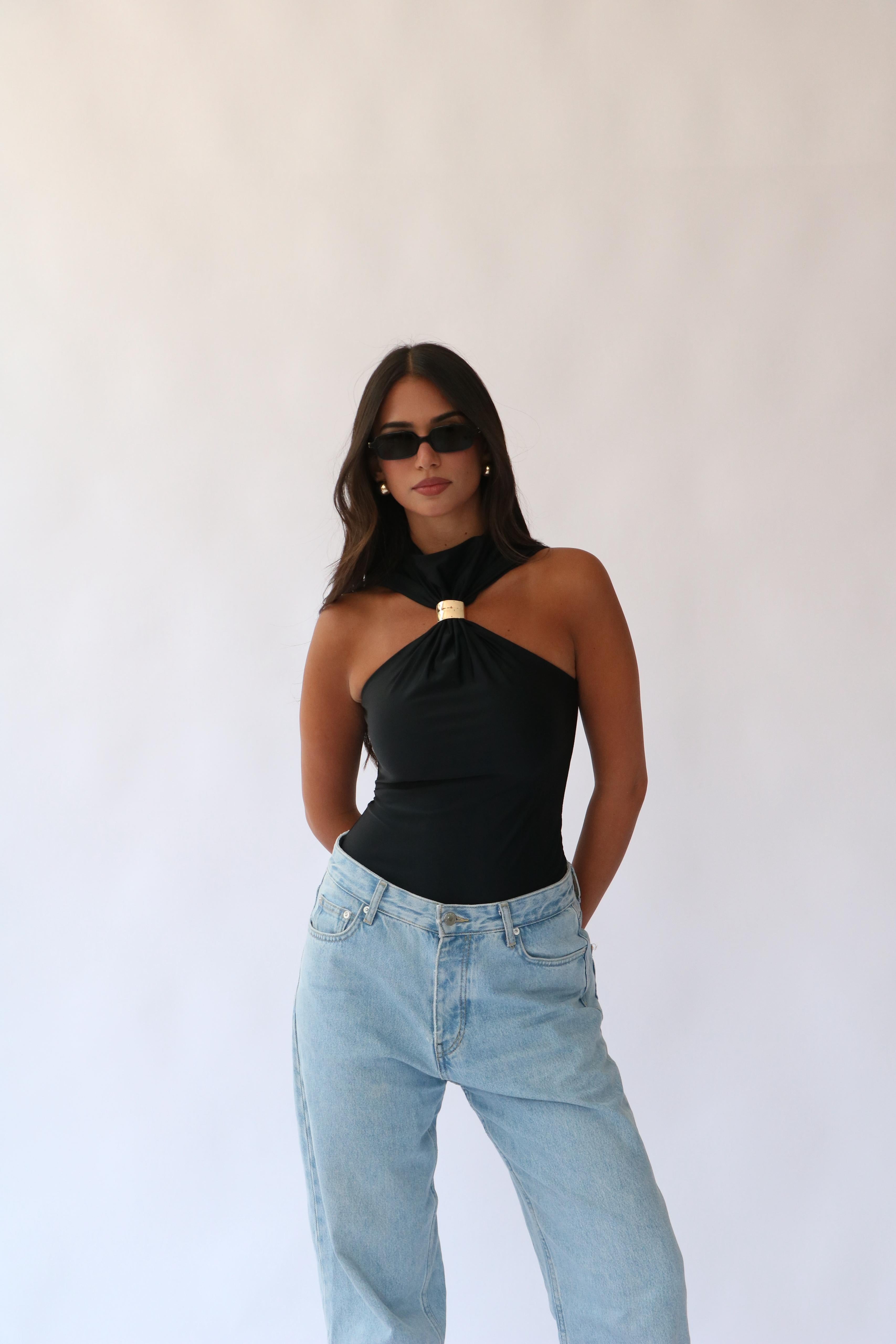 חולצת מוניקה שחור