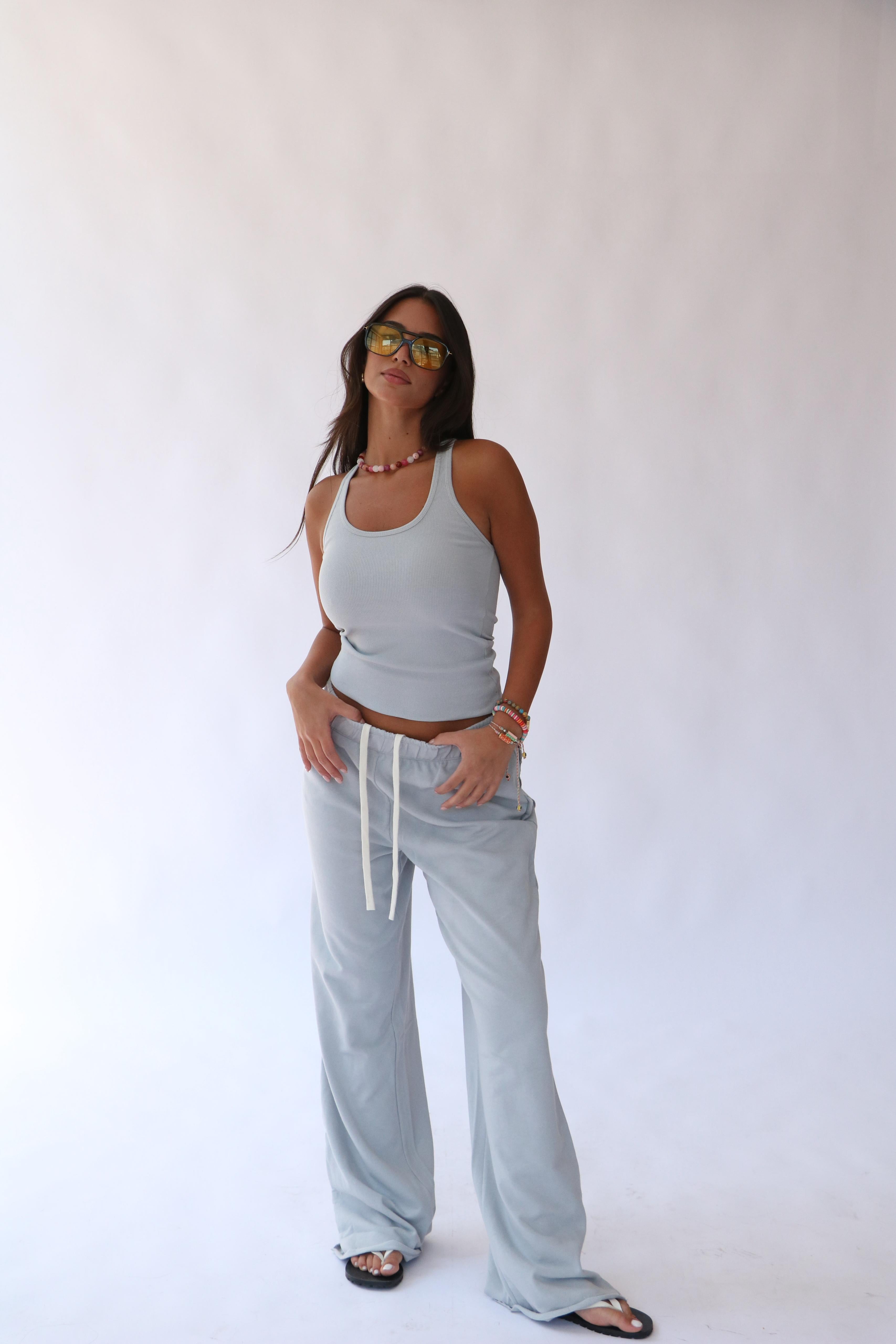 חליפת בקי אפור