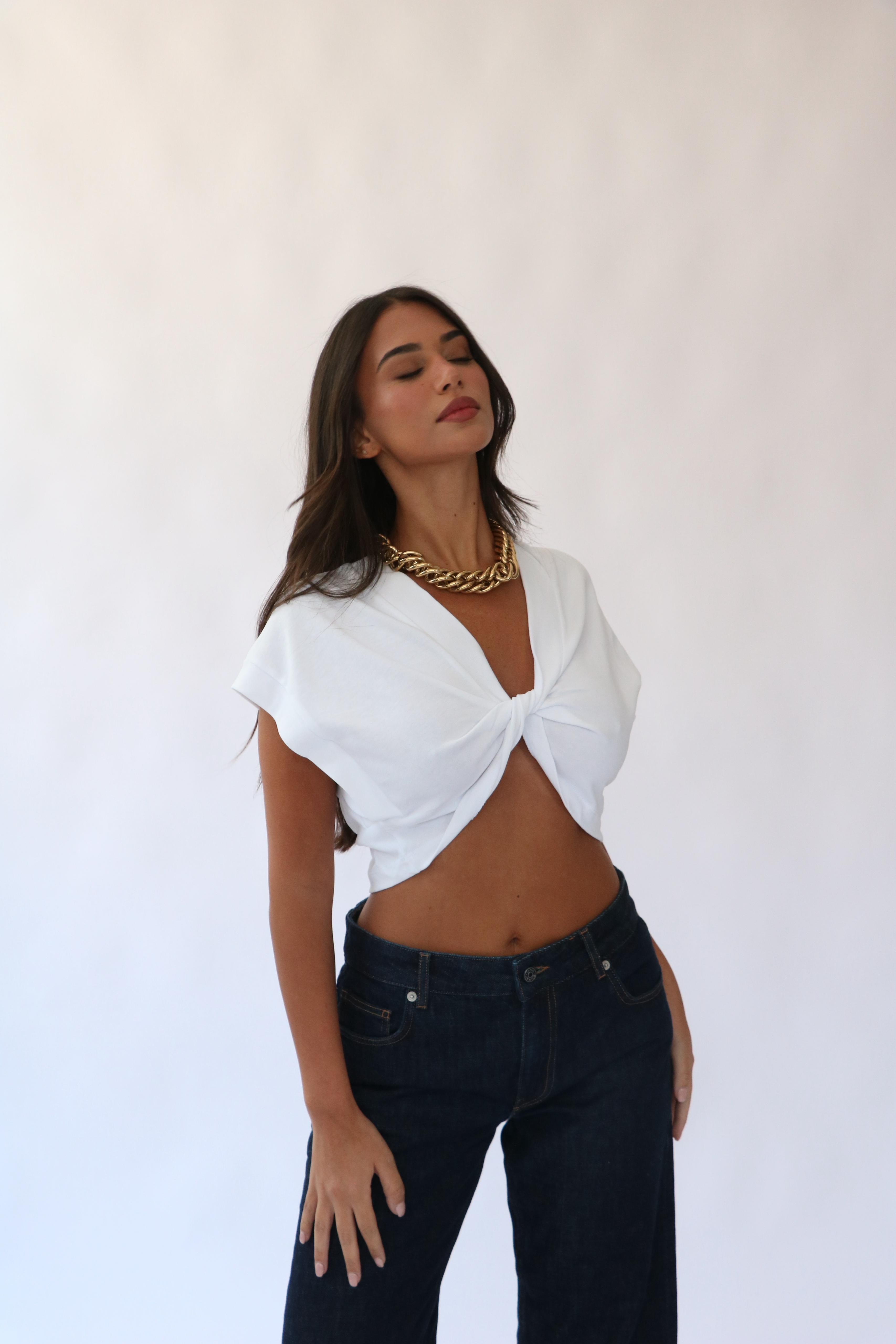 חולצת אדורה לבן