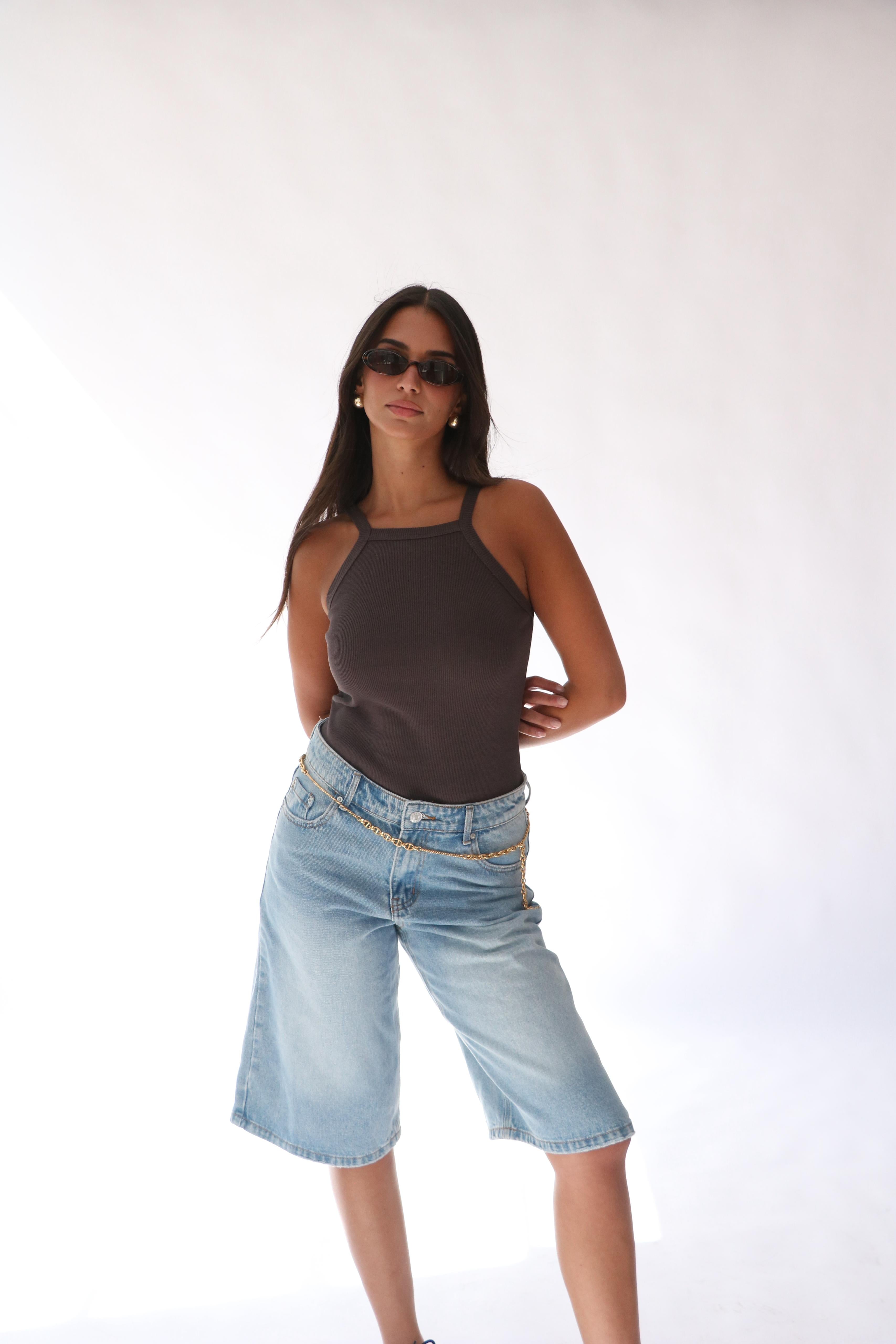 גופיית לארה חום