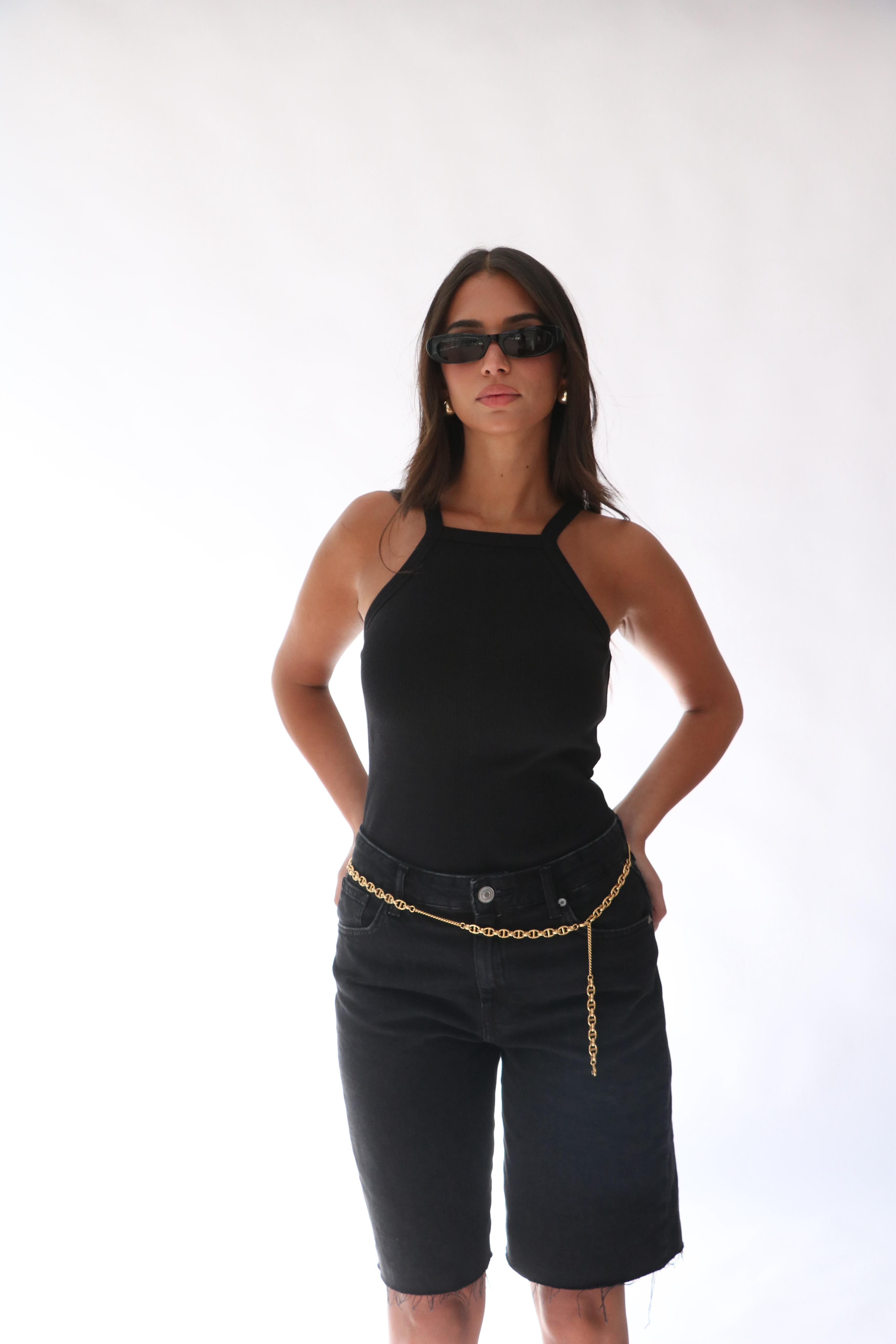 גופיית לארה שחור