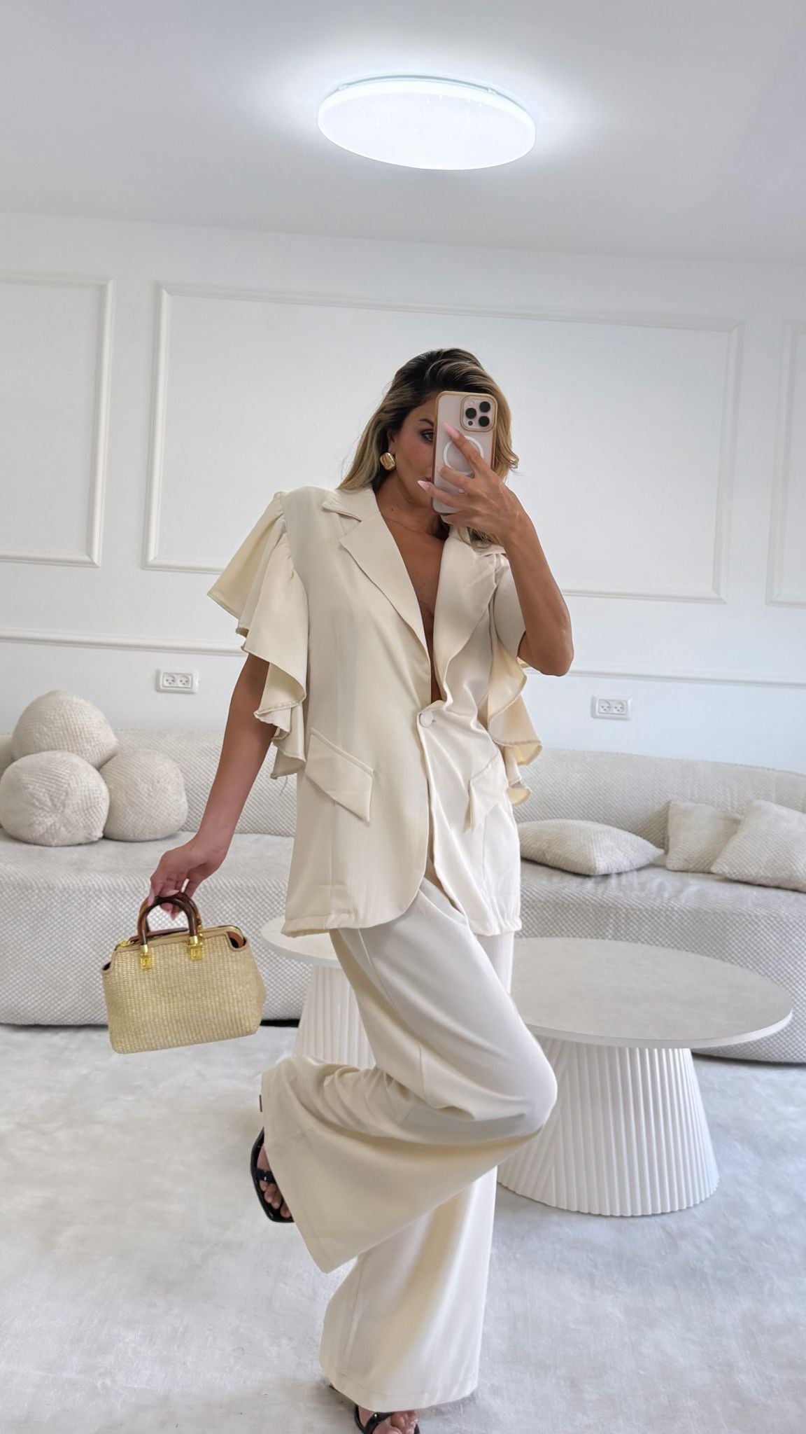 חליפת מלזיה בז'