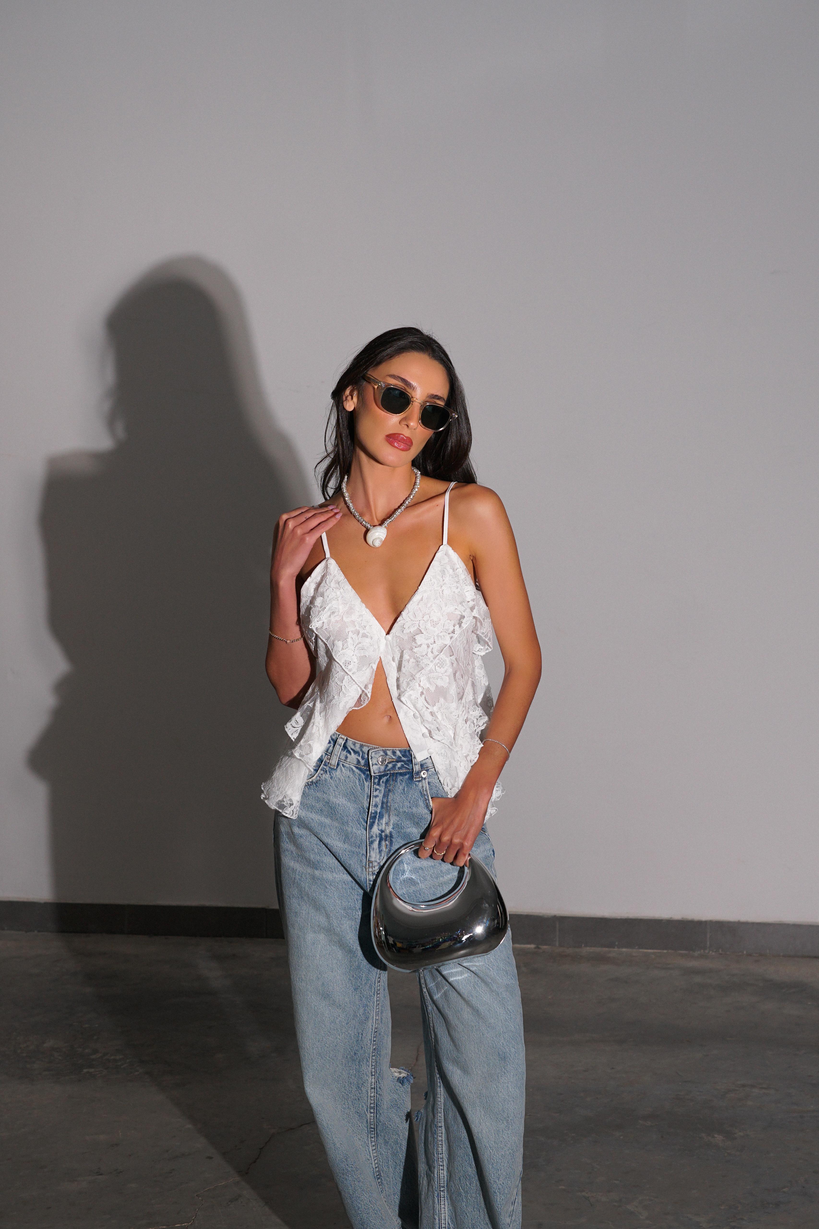 גופיית תחרה דולי