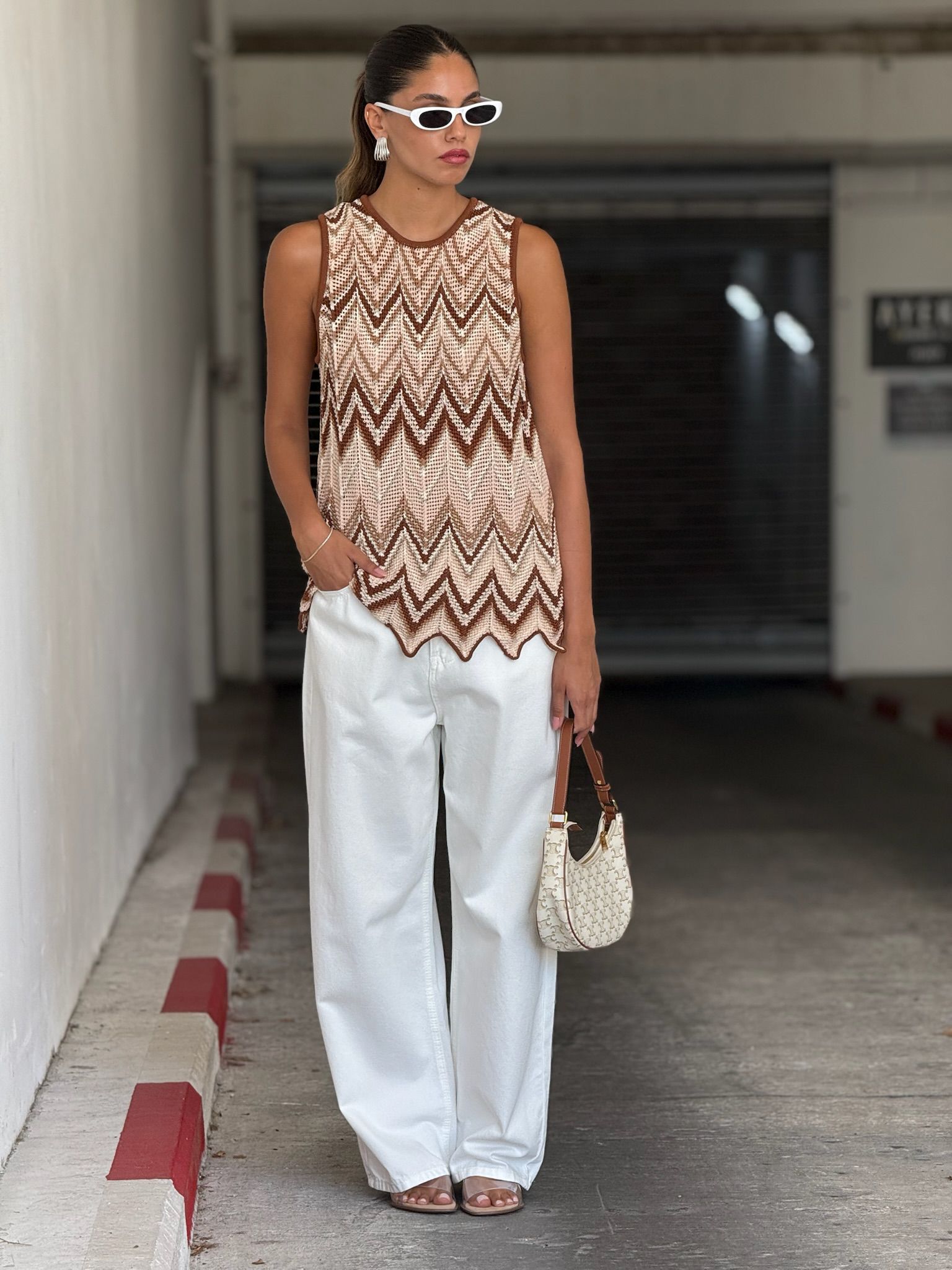 חולצת ליאו חום