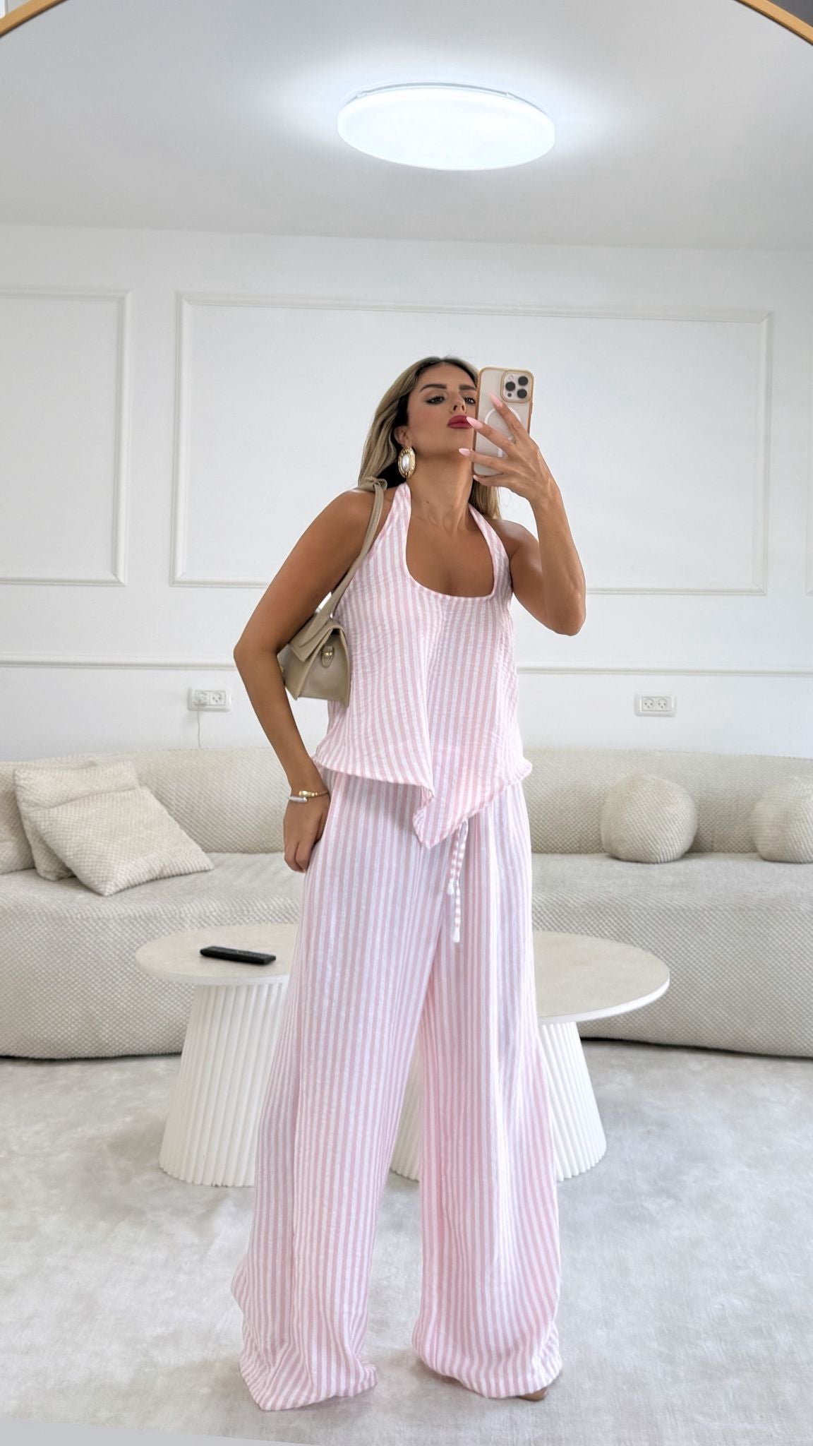 חליפת מיקונוס ורוד