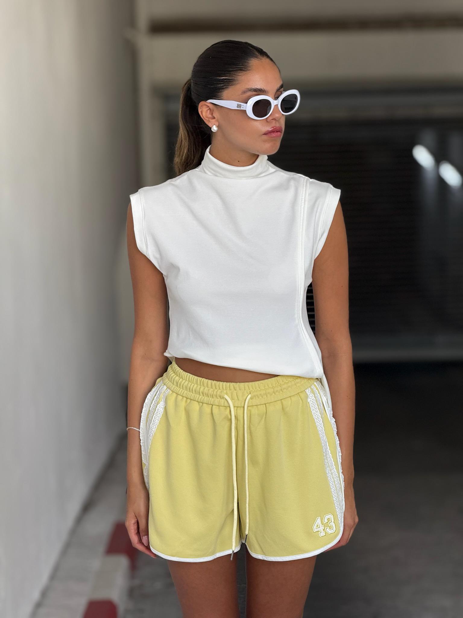 מכנס גבי צהוב