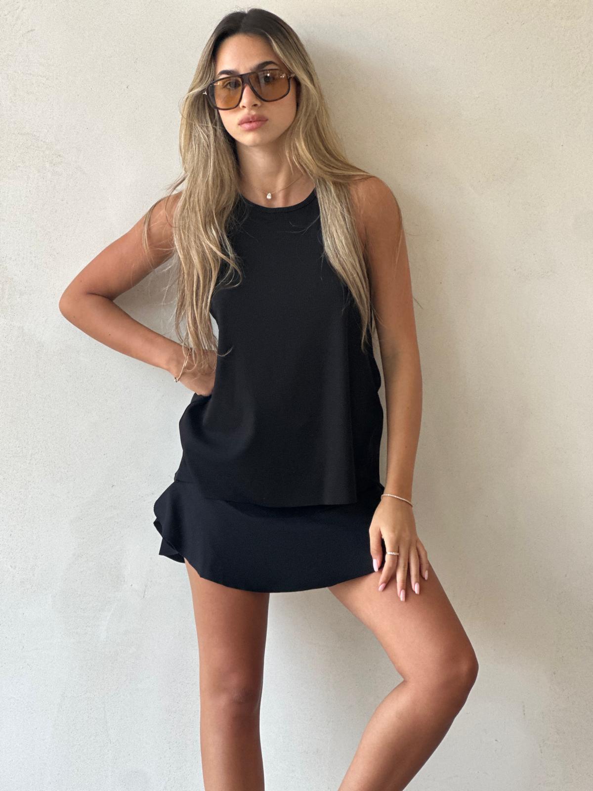 חליפת חצאית מוגלי שחור