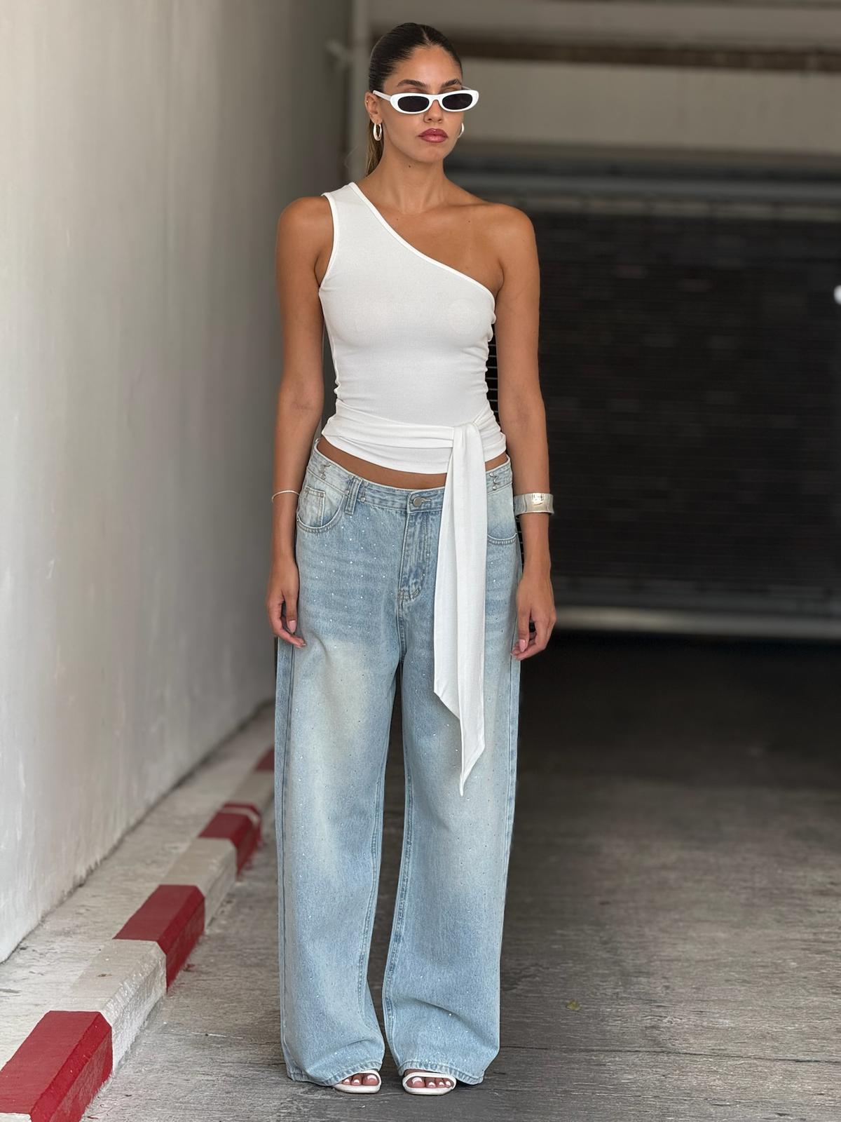 גופיית אורן לבן