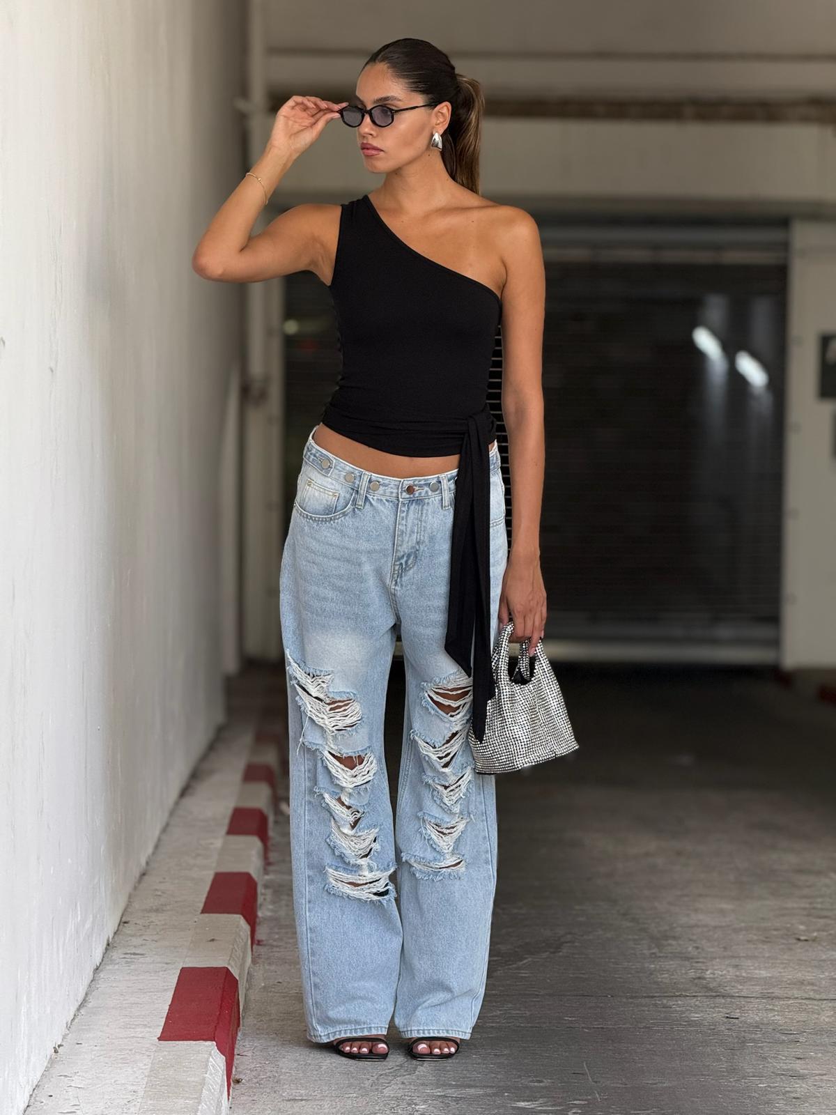 גופיית אורן שחור