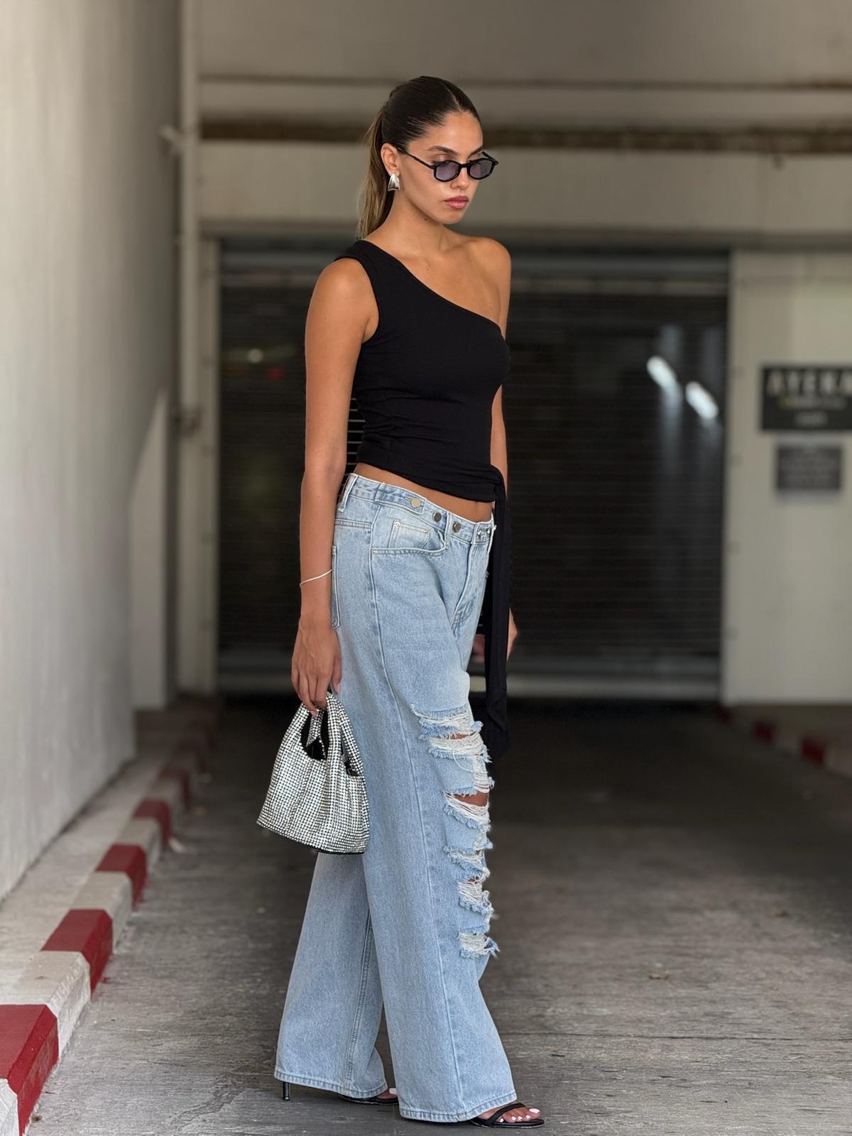 גופיית אורן שחור