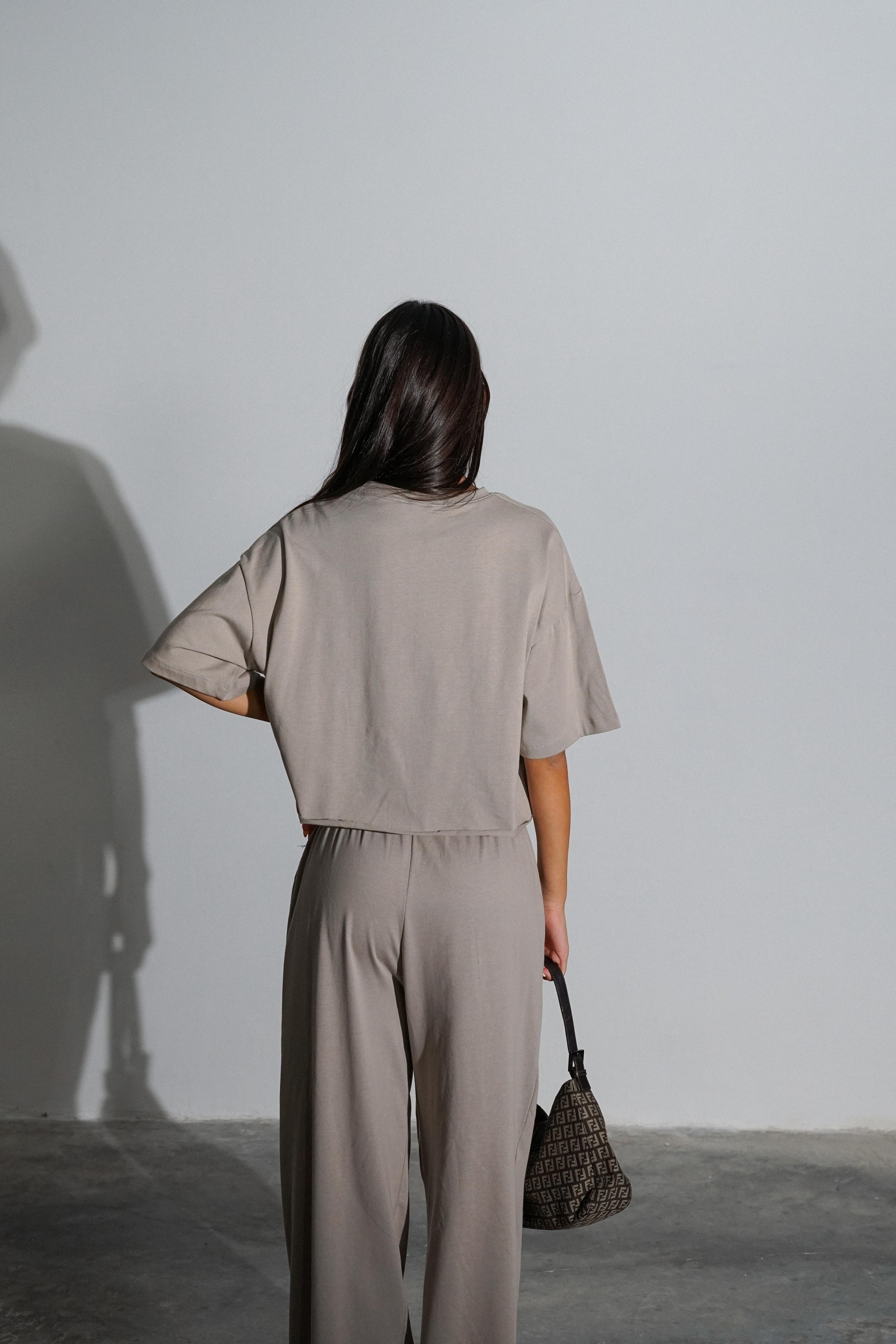 חליפת קיאנו אפור ירוק