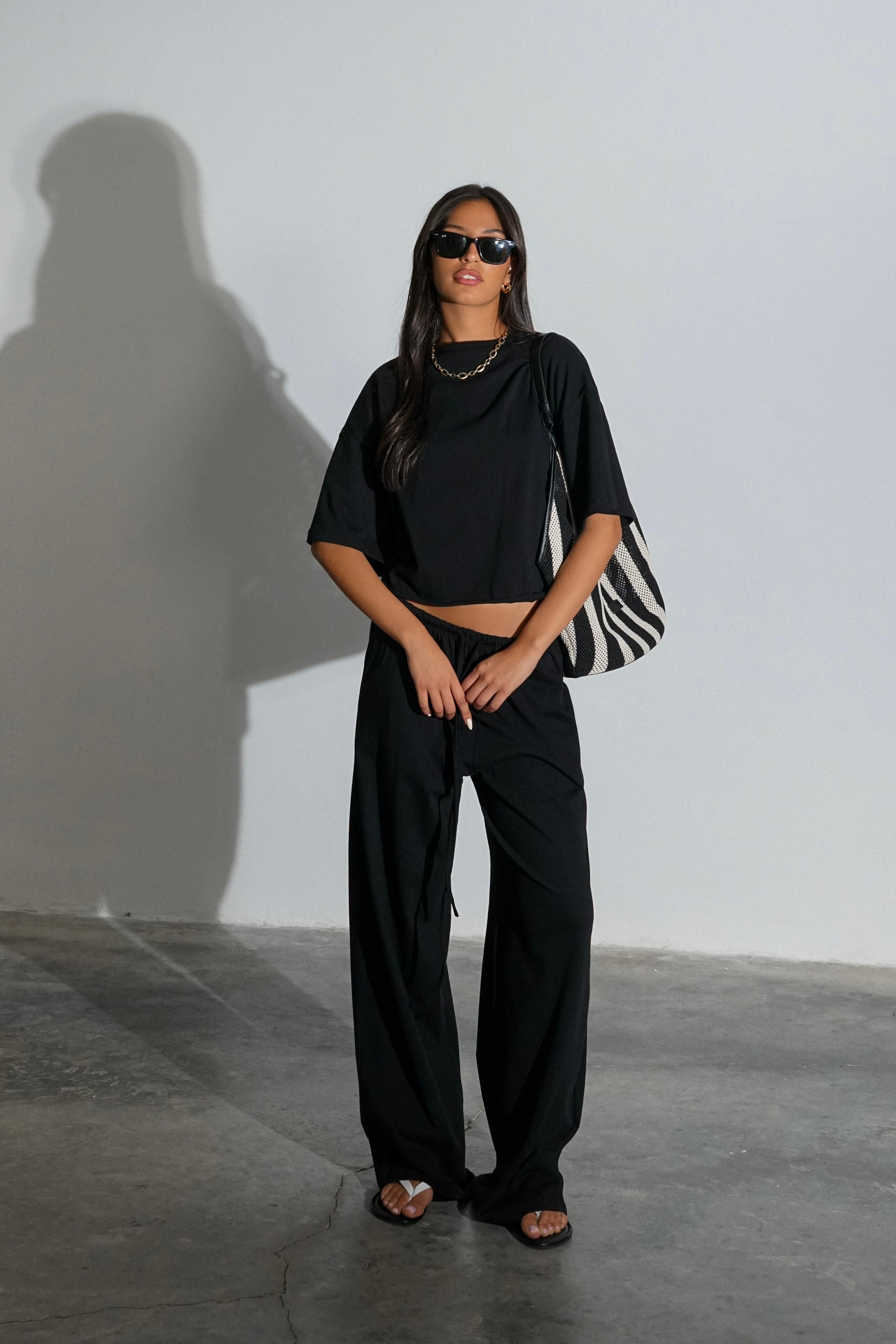 חליפת קיאנו שחור