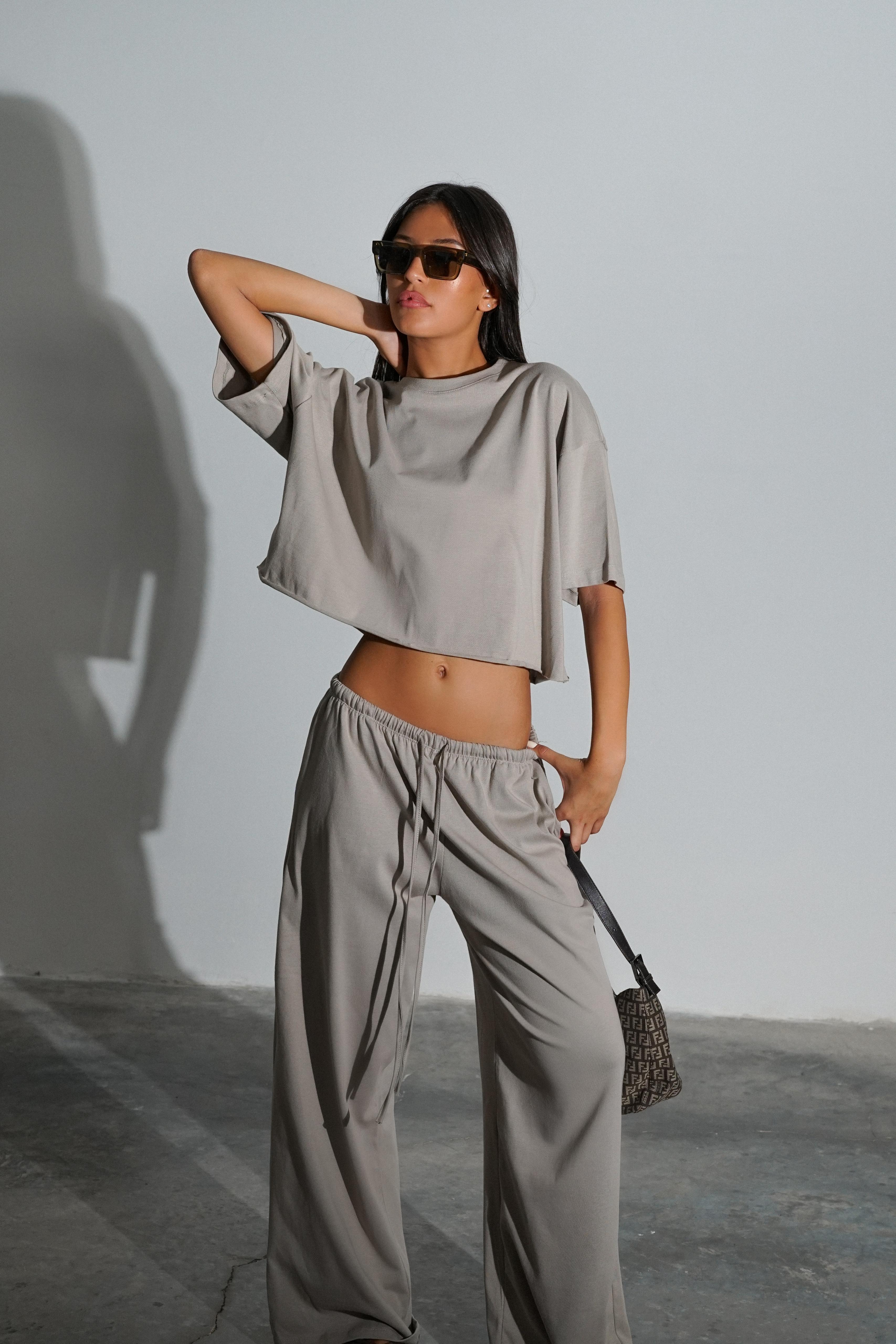 חליפת קיאנו אפור ירוק